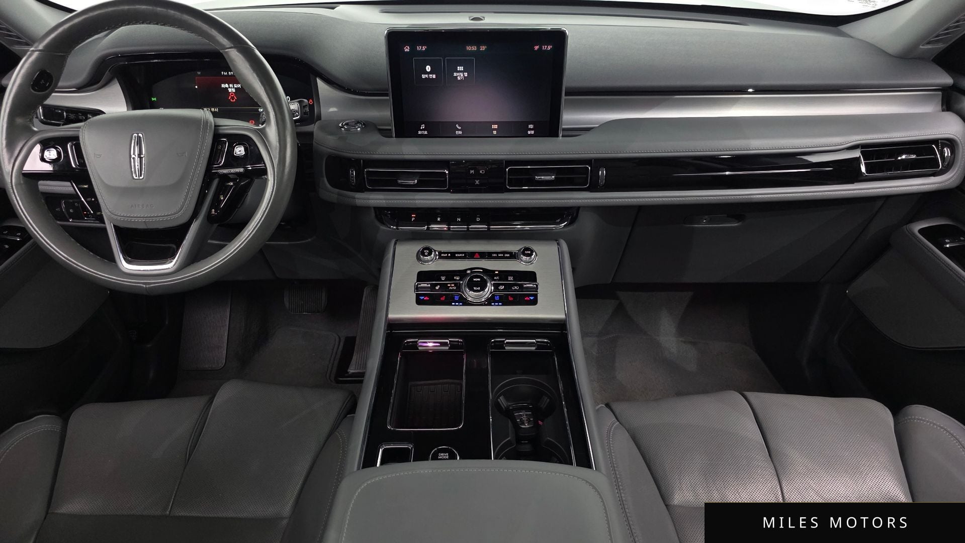 Lincoln Aviator 2021 — миниатюра 10