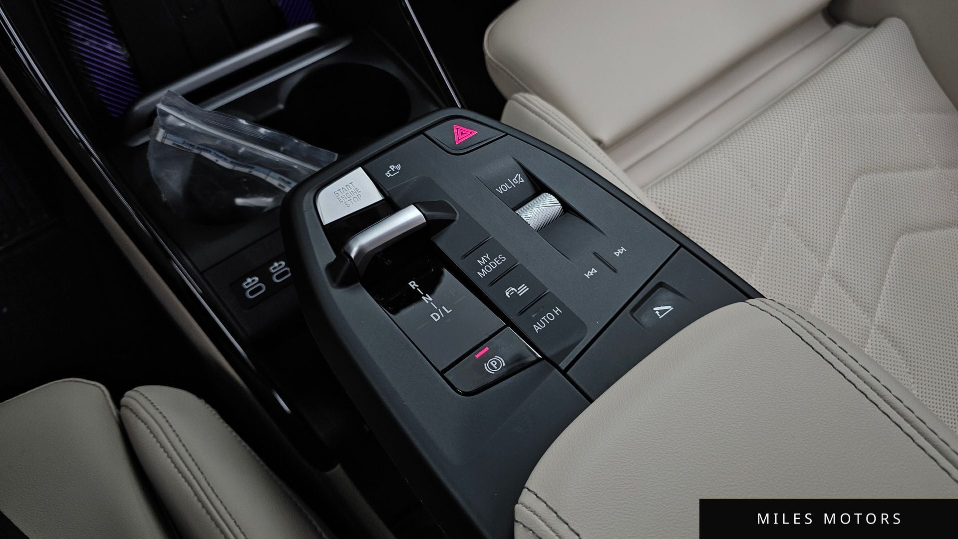 BMW 2-Series 2025 — миниатюра 12