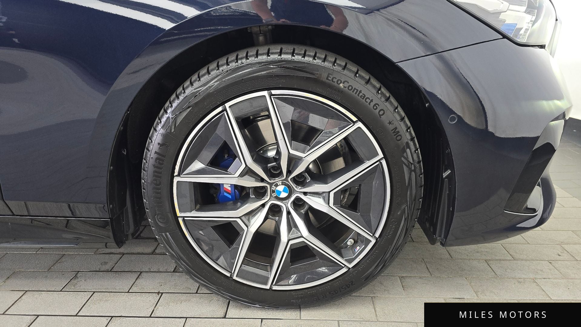 BMW 5 Series (G60) 2025 — миниатюра 7