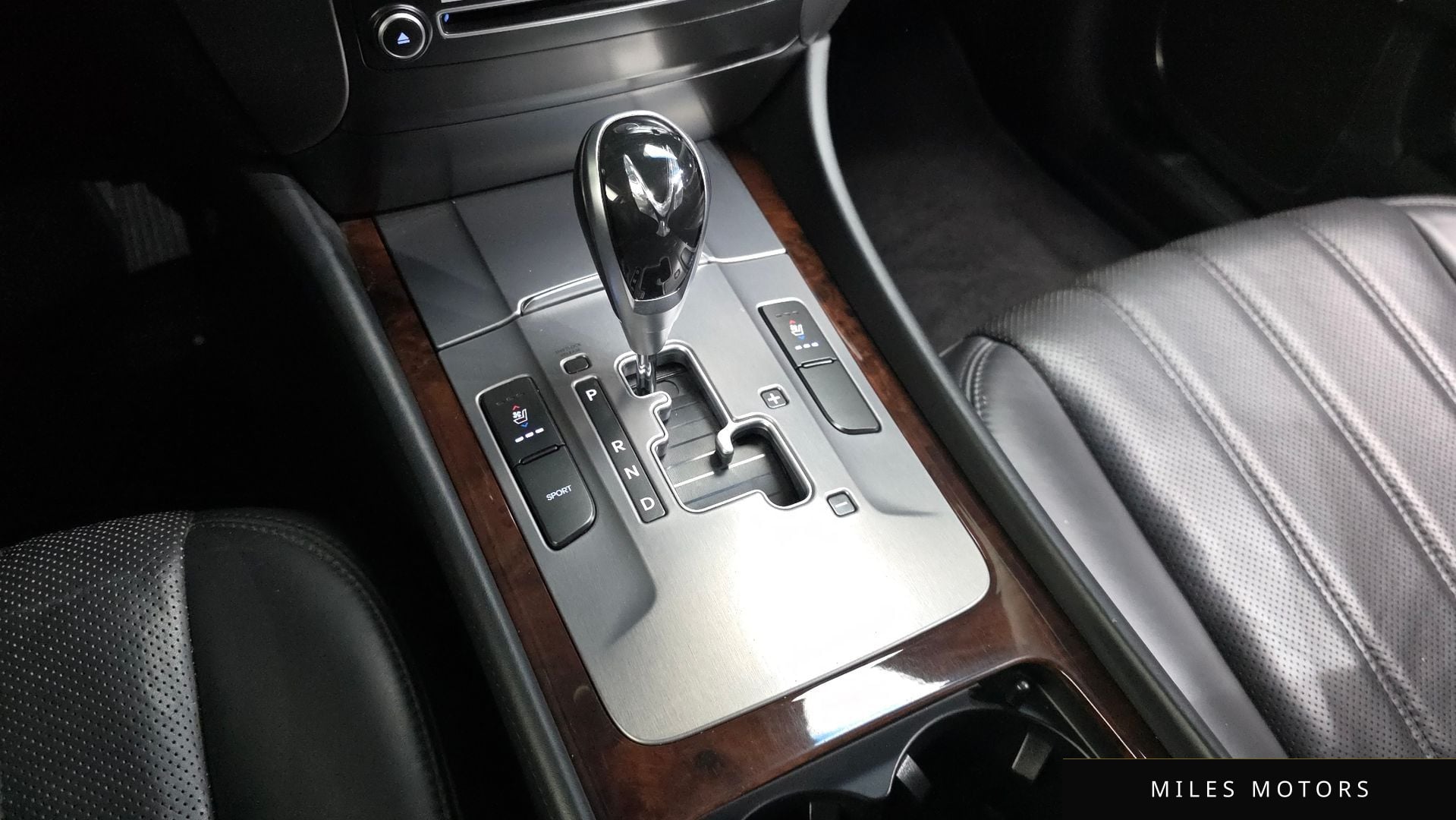 Hyundai Equus 2012 — миниатюра 12