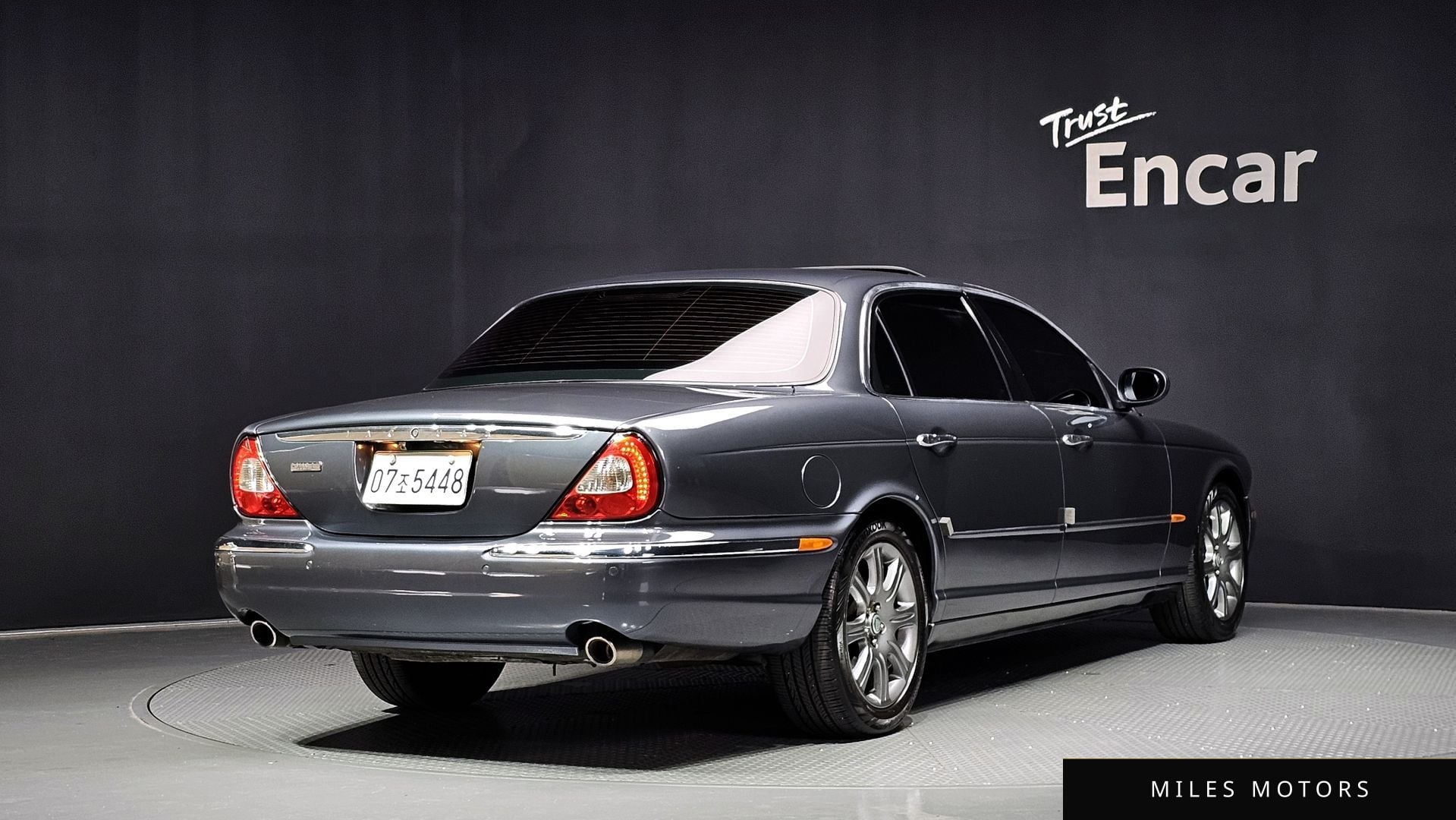 Jaguar XJ-8 2005 — миниатюра 2