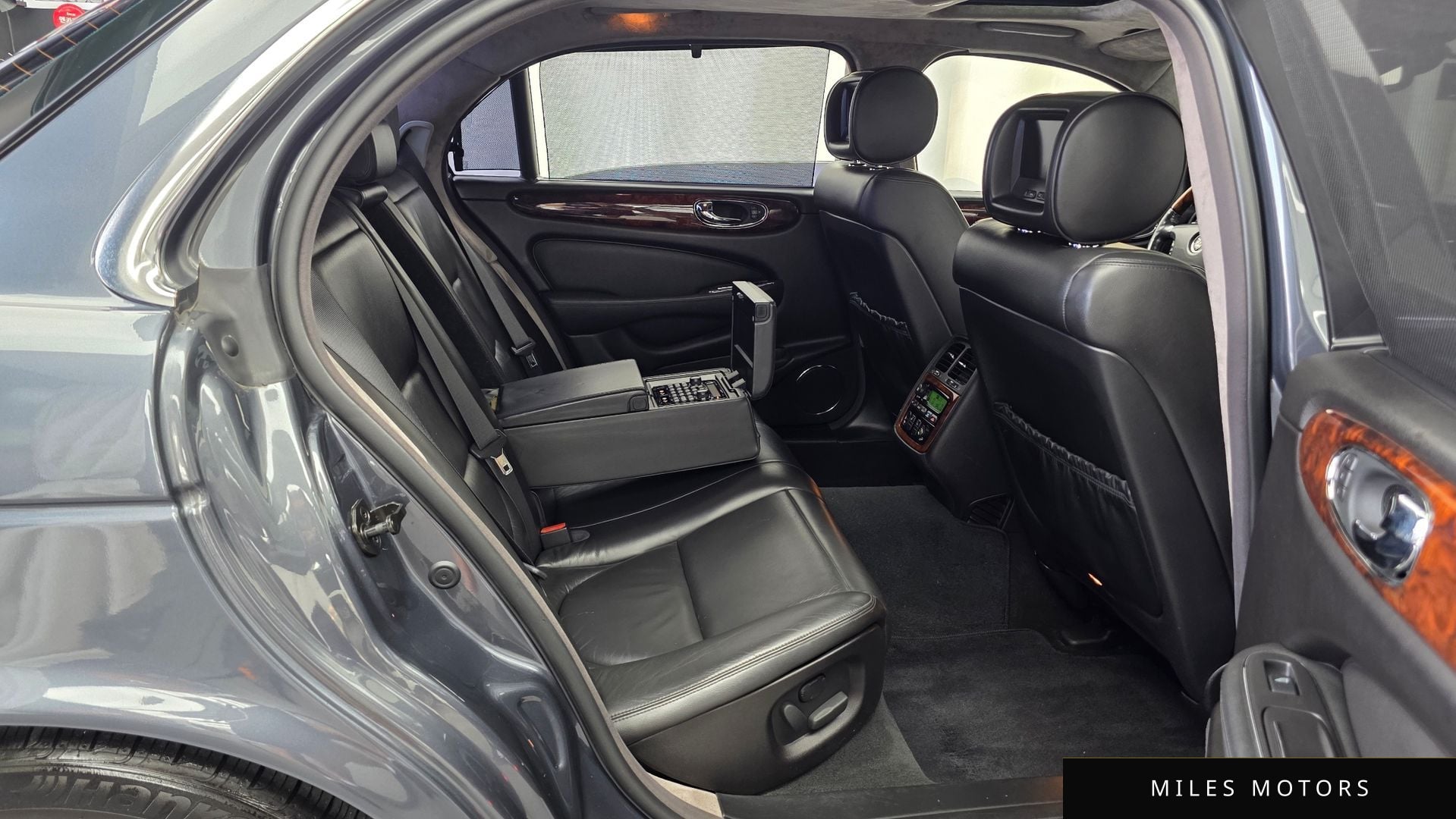 Jaguar XJ-8 2005 — миниатюра 12