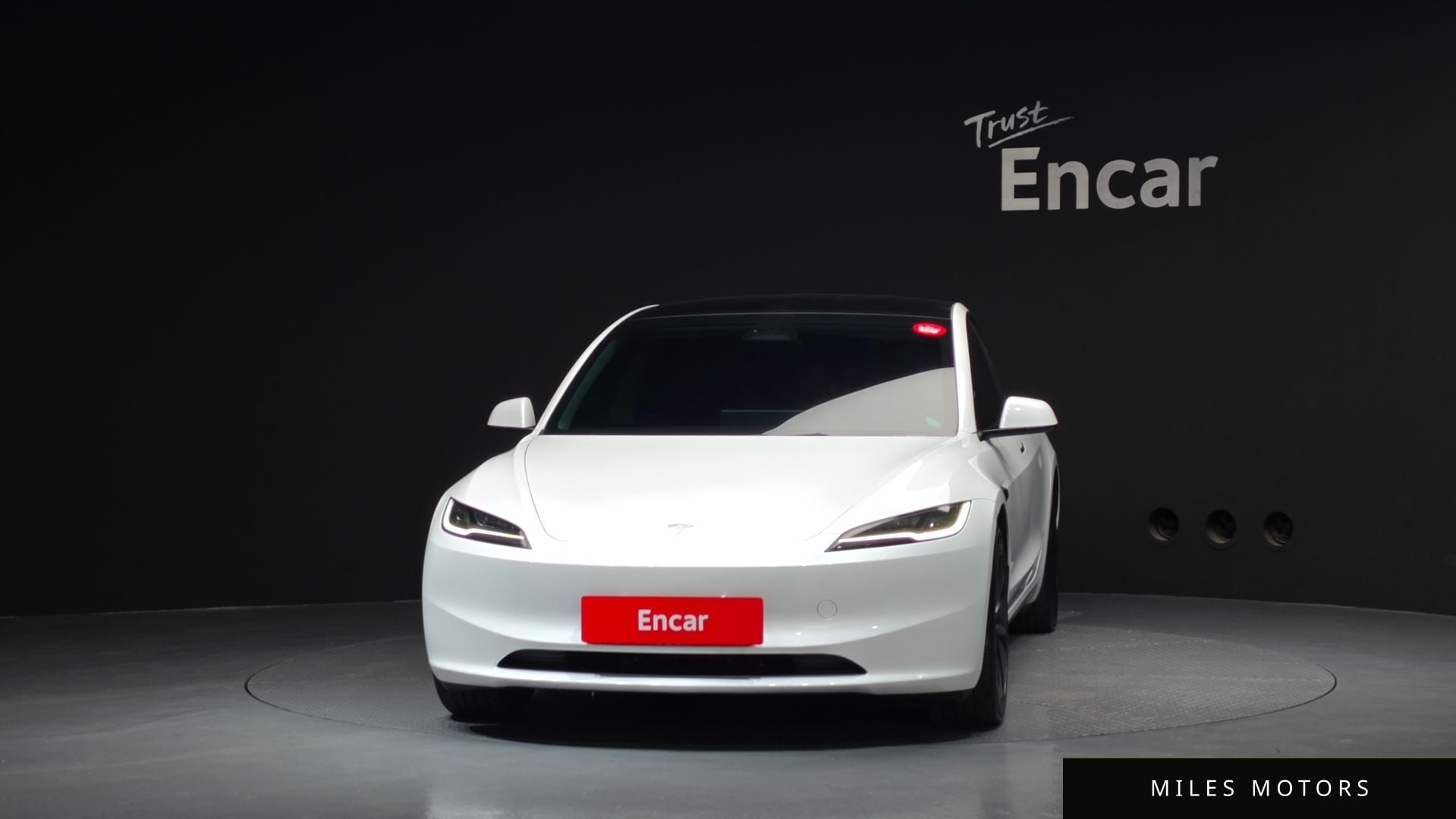 Tesla Model 3 2024 — миниатюра 3