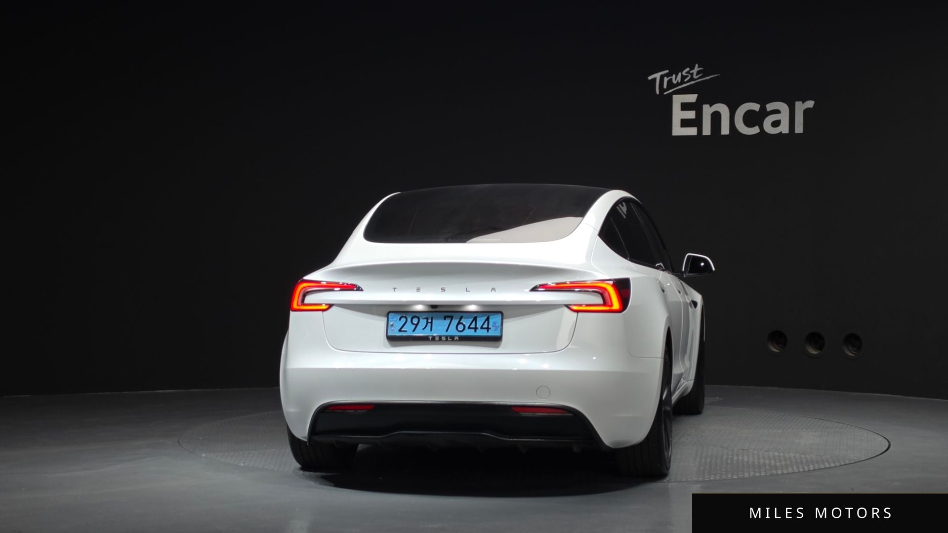Tesla Model 3 2024 — миниатюра 4