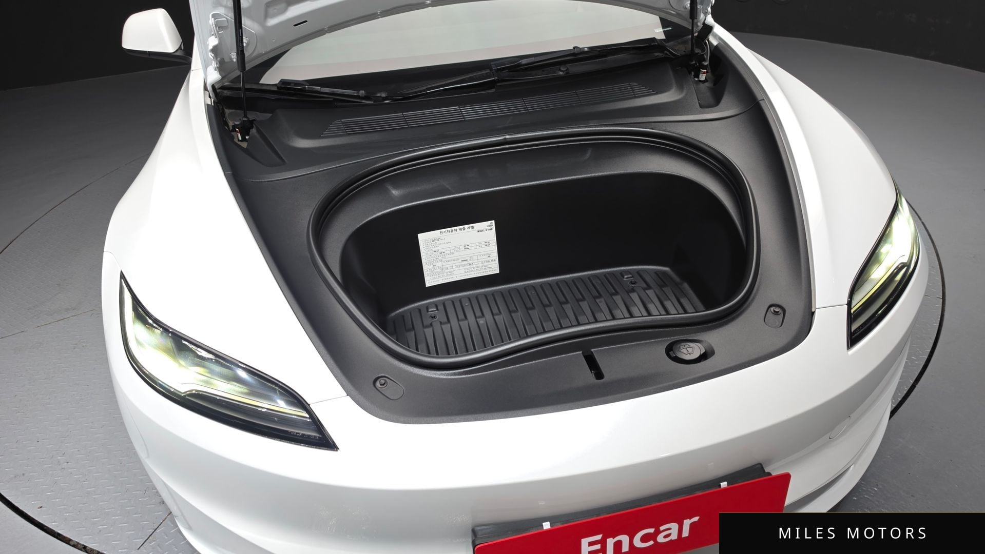 Tesla Model 3 2024 — миниатюра 6