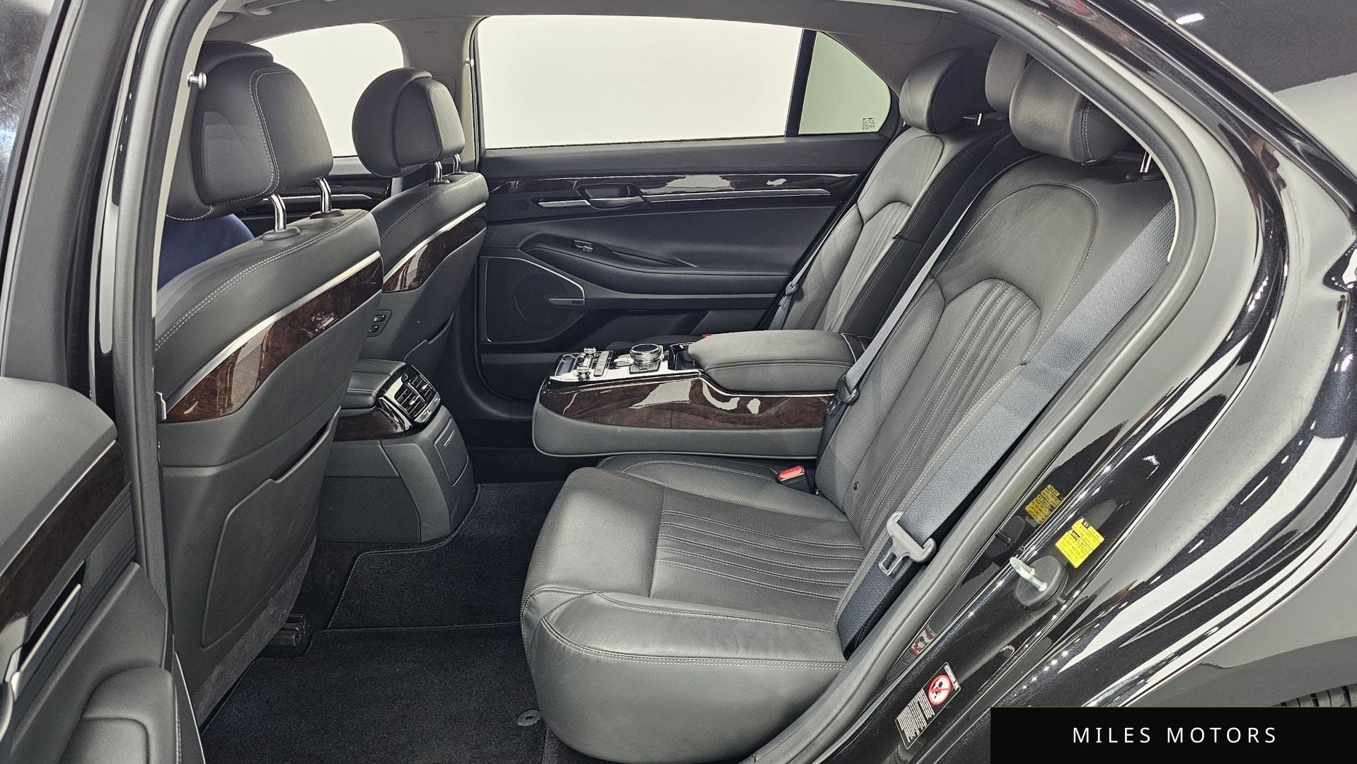 Genesis EQ900 2018 — миниатюра 12