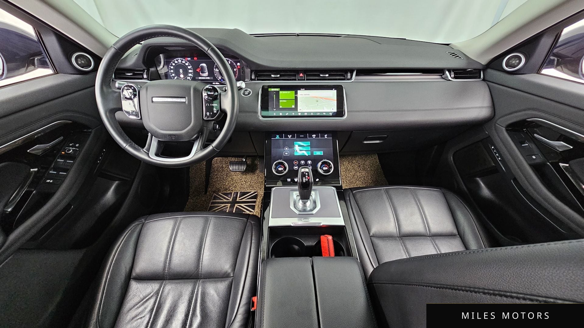Land Rover Range Rover Evoque 2020 — миниатюра 10