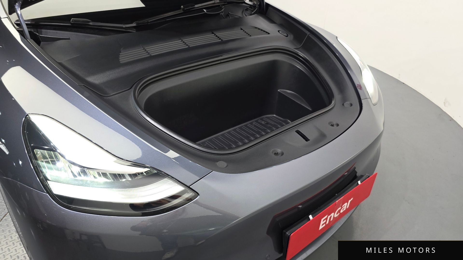 Tesla Model Y 2022 — миниатюра 6