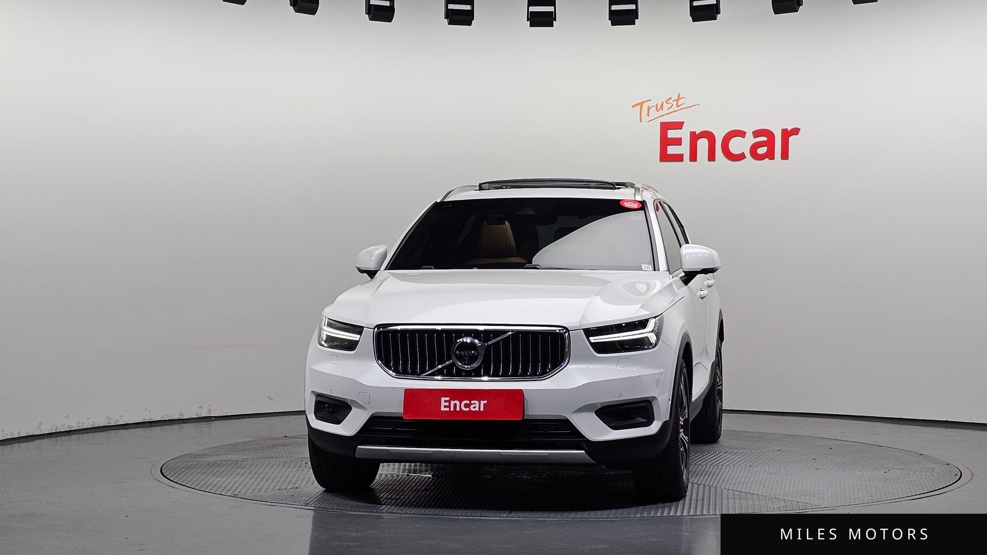 Volvo XC40 2021 — миниатюра 3