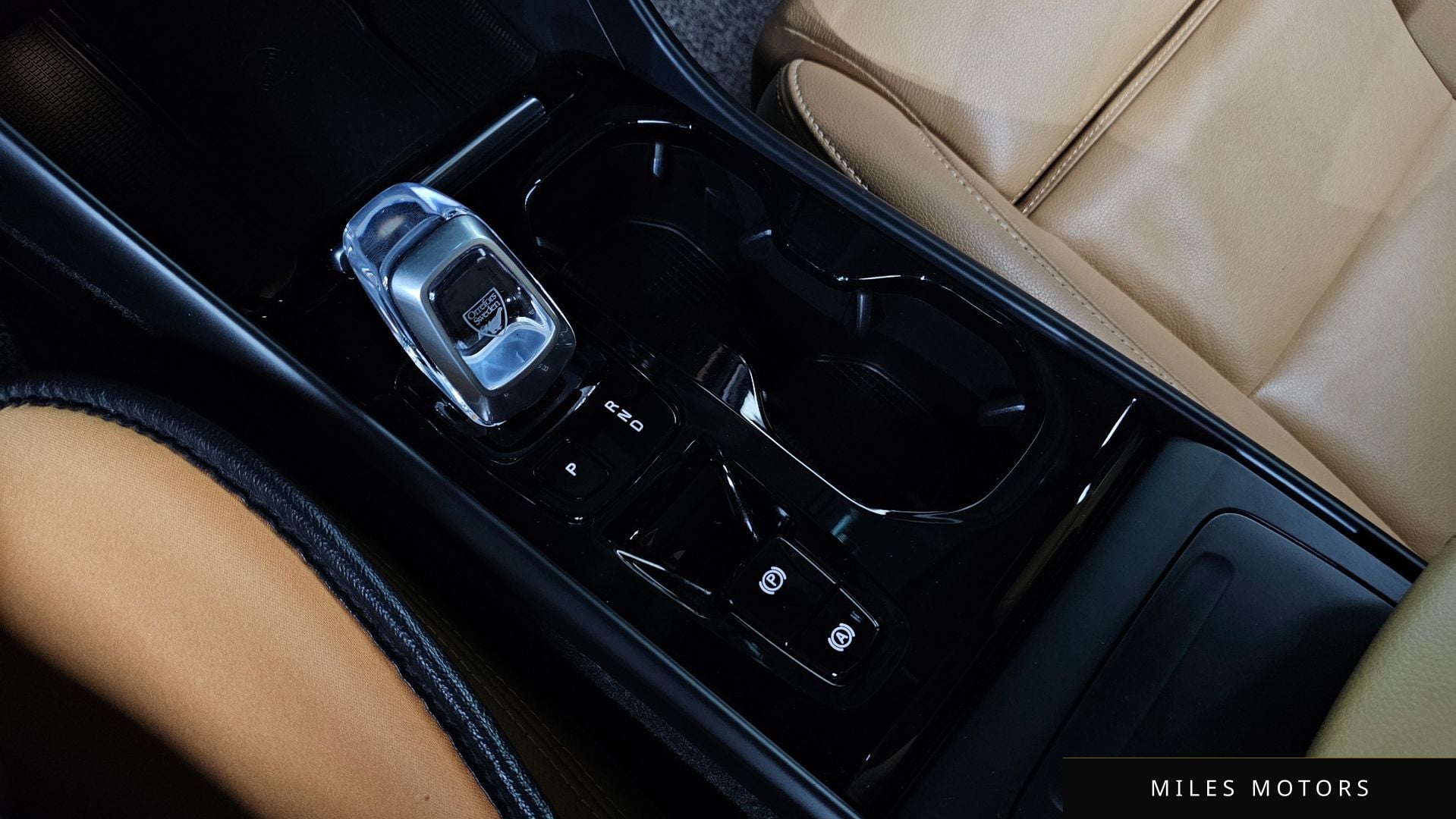 Volvo XC40 2021 — миниатюра 9