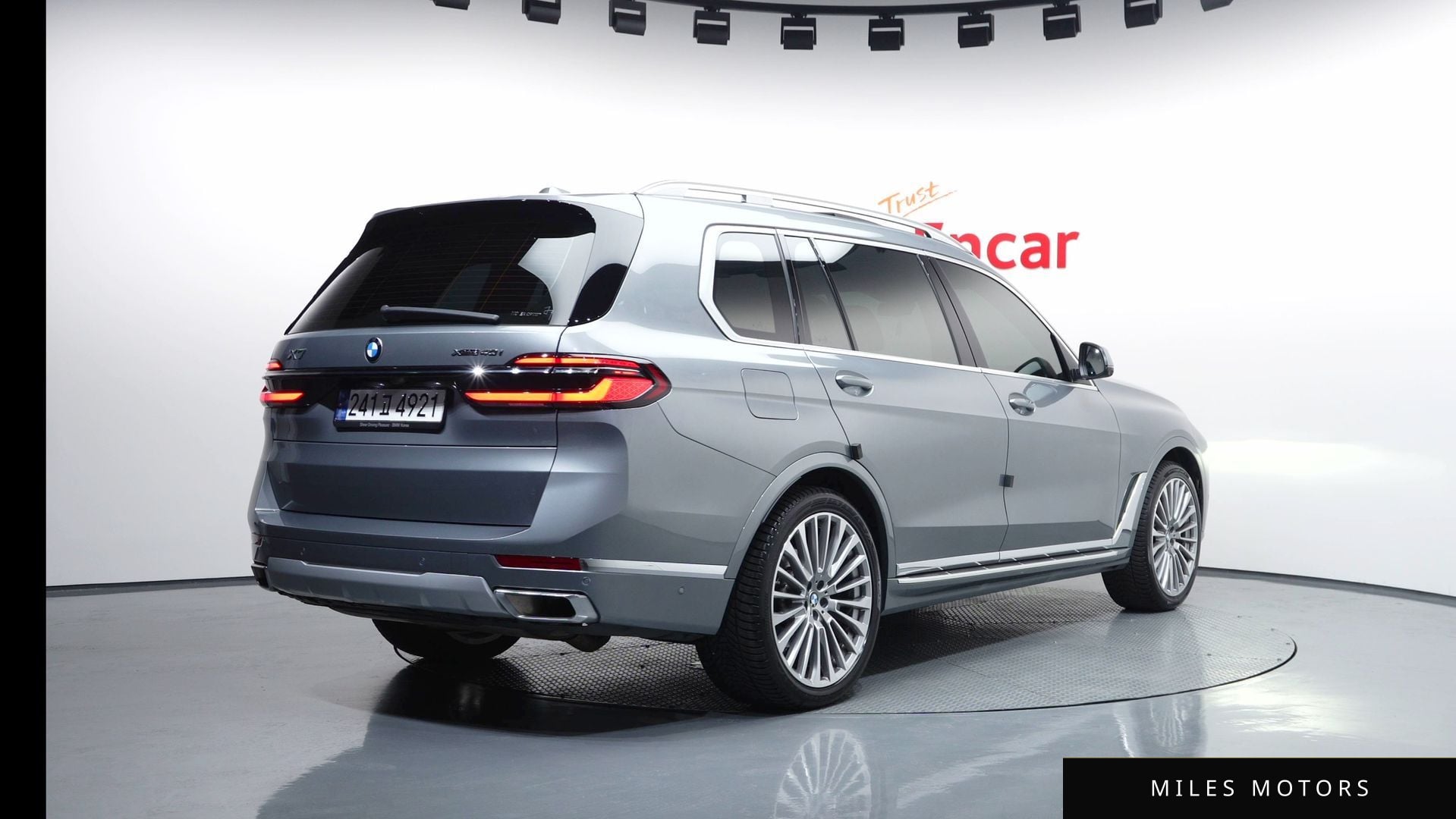 BMW X7 (G07) 2024 — миниатюра 2