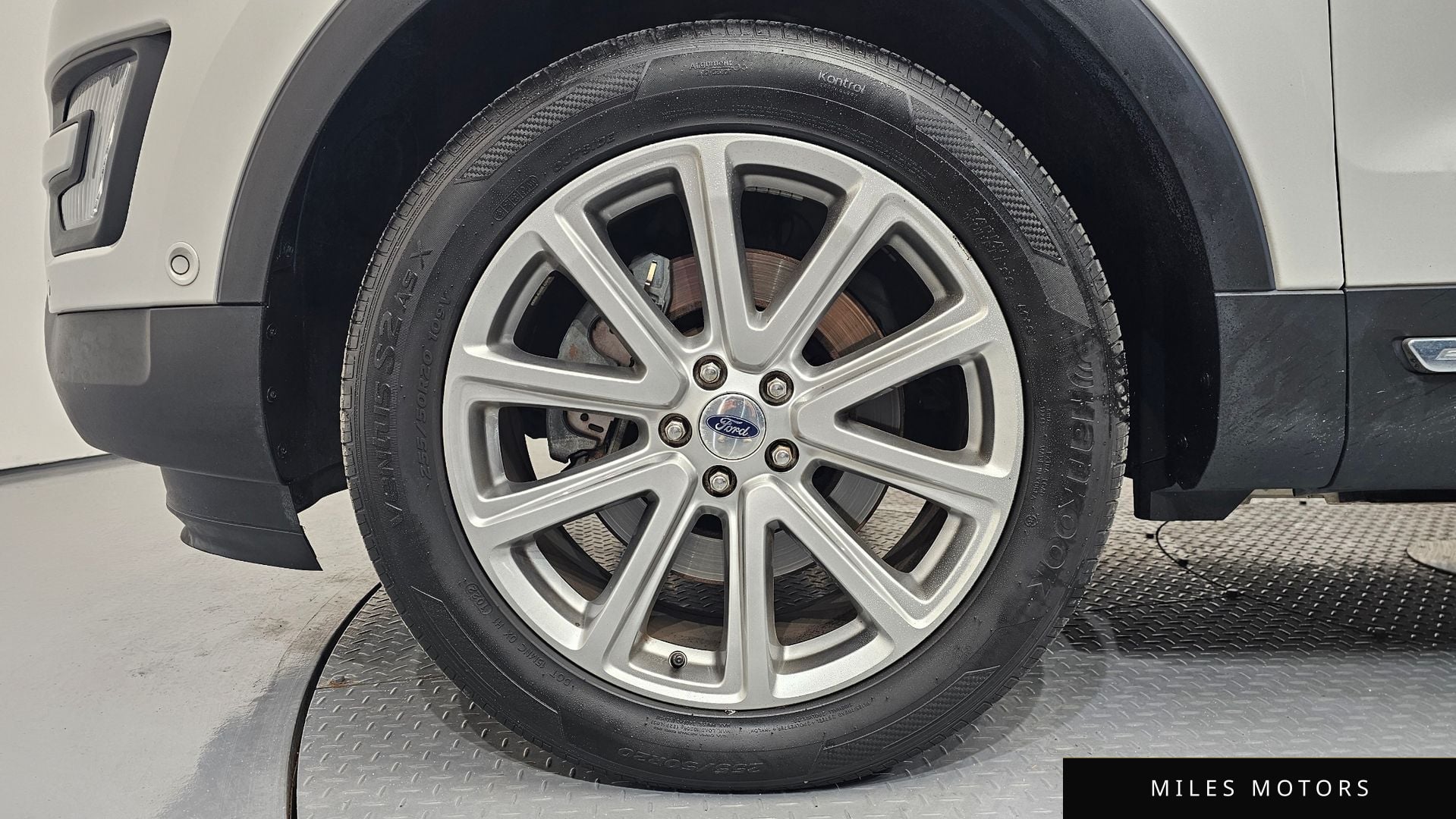 Ford Explorer 2016 — миниатюра 4