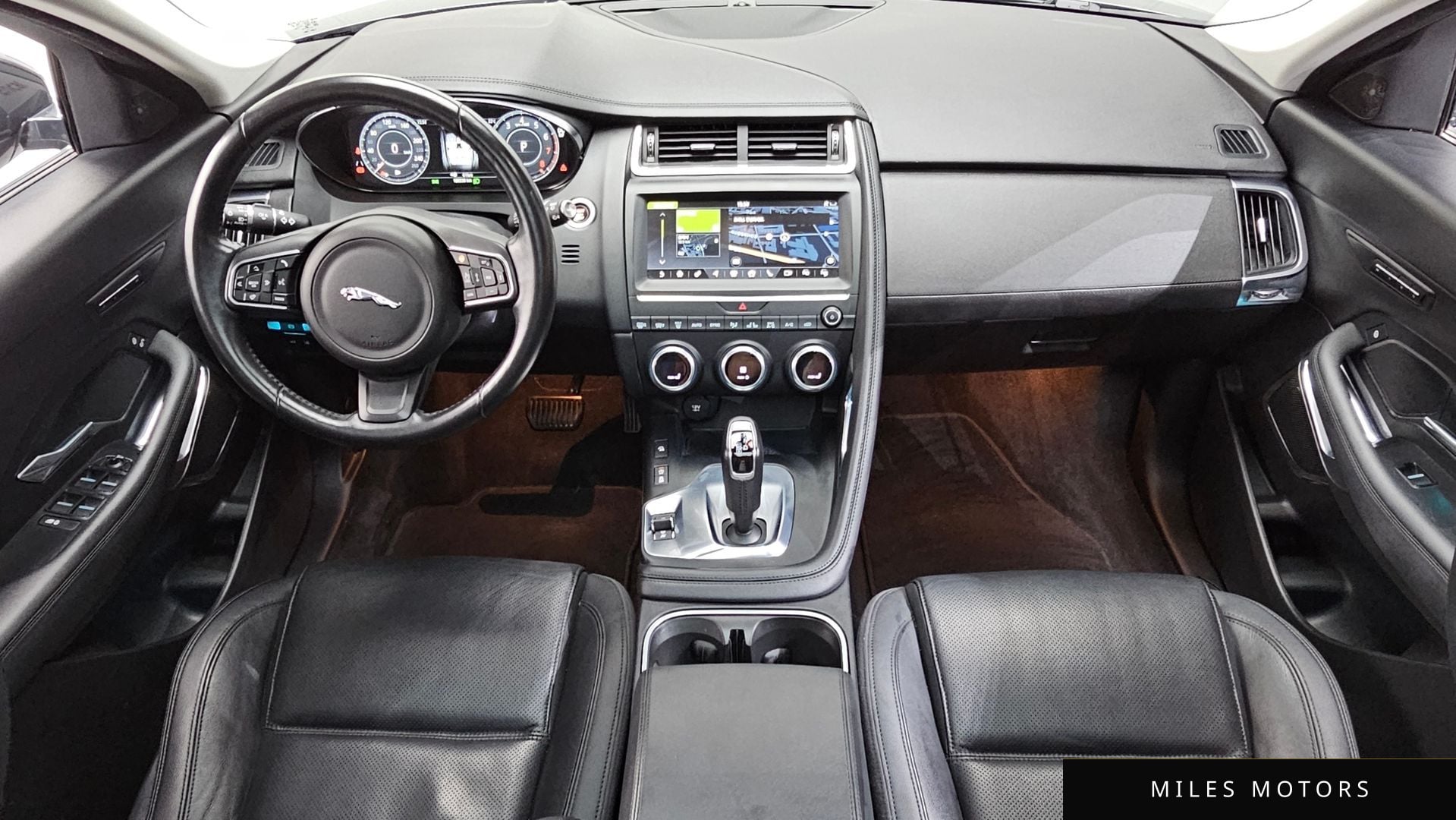 Jaguar E-PACE 2018 — миниатюра 10
