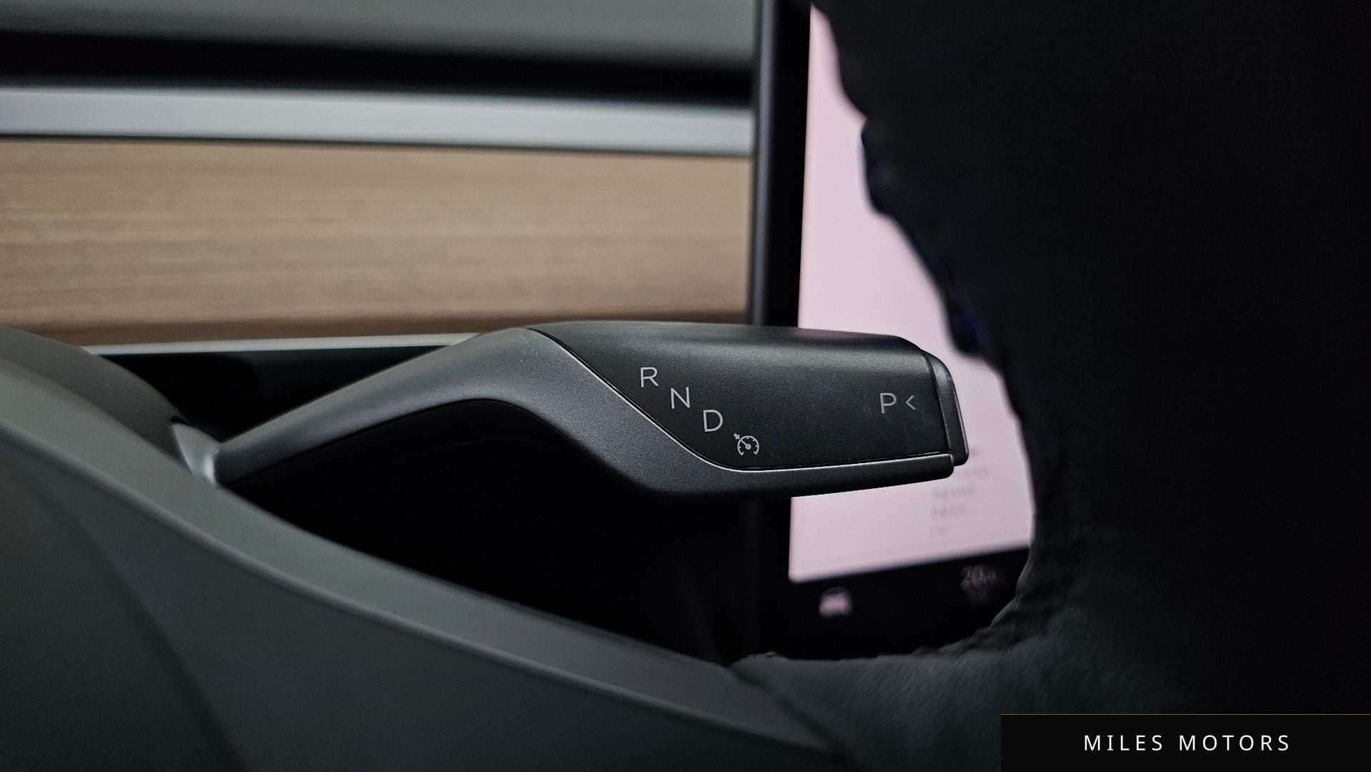 Tesla Model 3 2022 — миниатюра 9