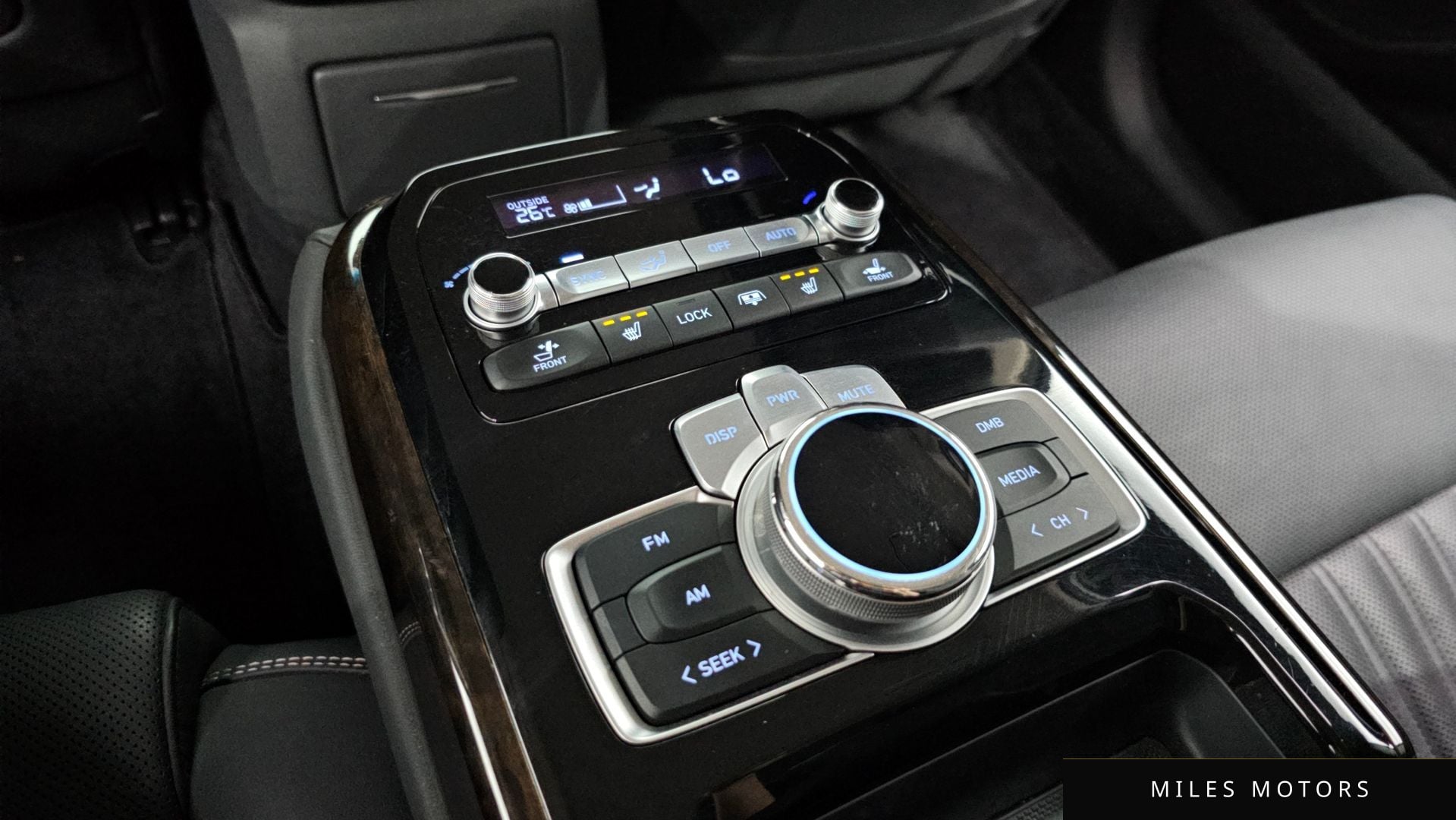 Genesis G90 2019 — миниатюра 12