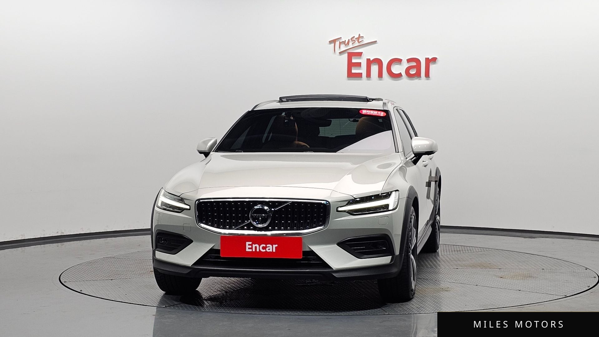 Volvo V60 2021 — миниатюра 2