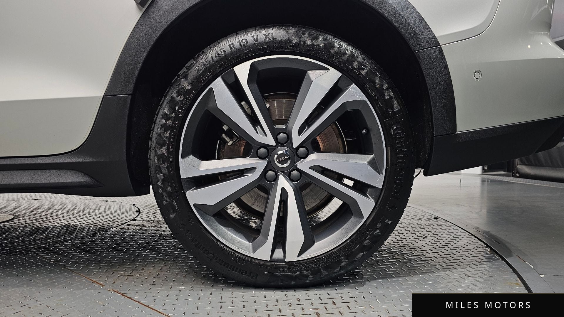 Volvo V60 2021 — миниатюра 6