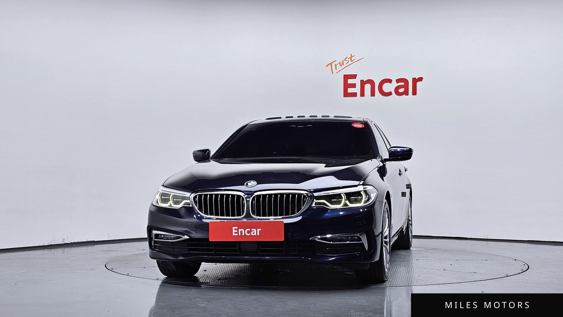 BMW 5 Series (G30) 2020 — миниатюра 3