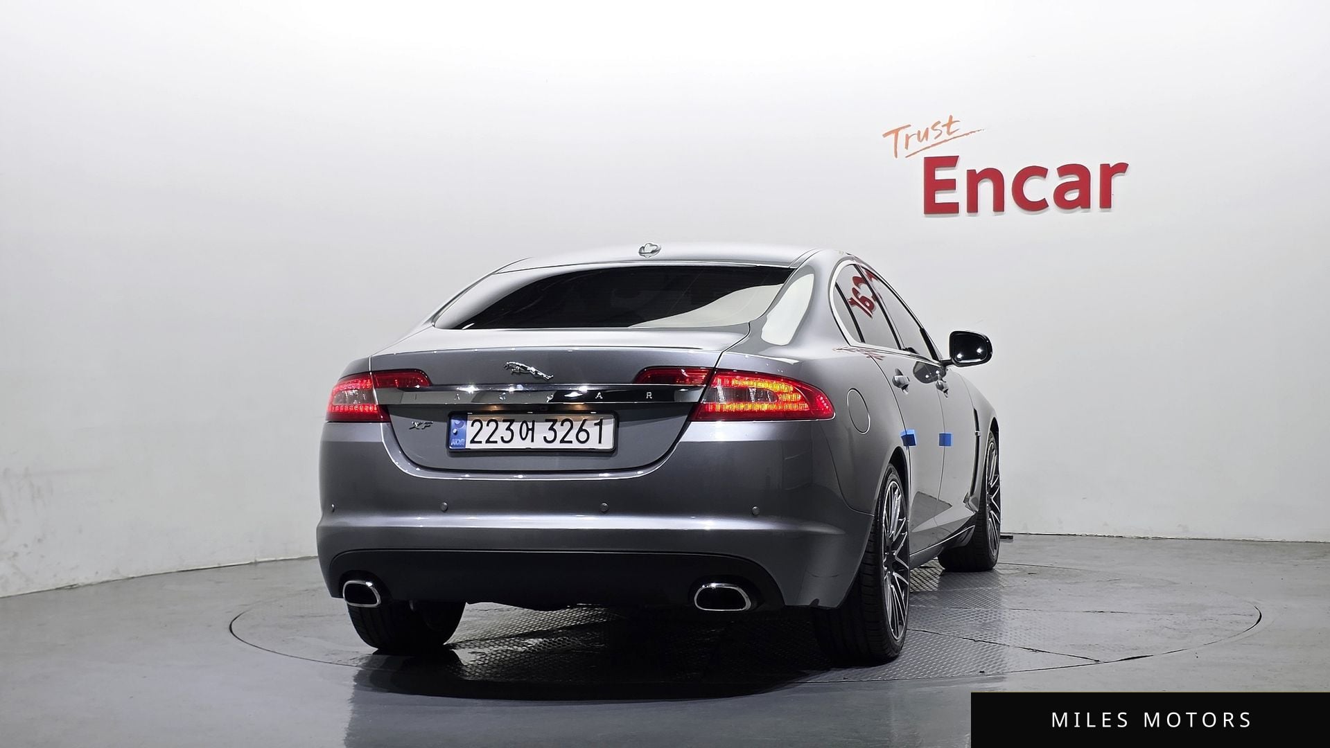 Jaguar XF 2011 — миниатюра 4