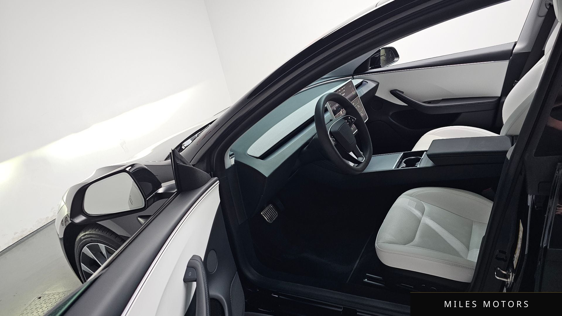 Tesla Model 3 2024 — миниатюра 12