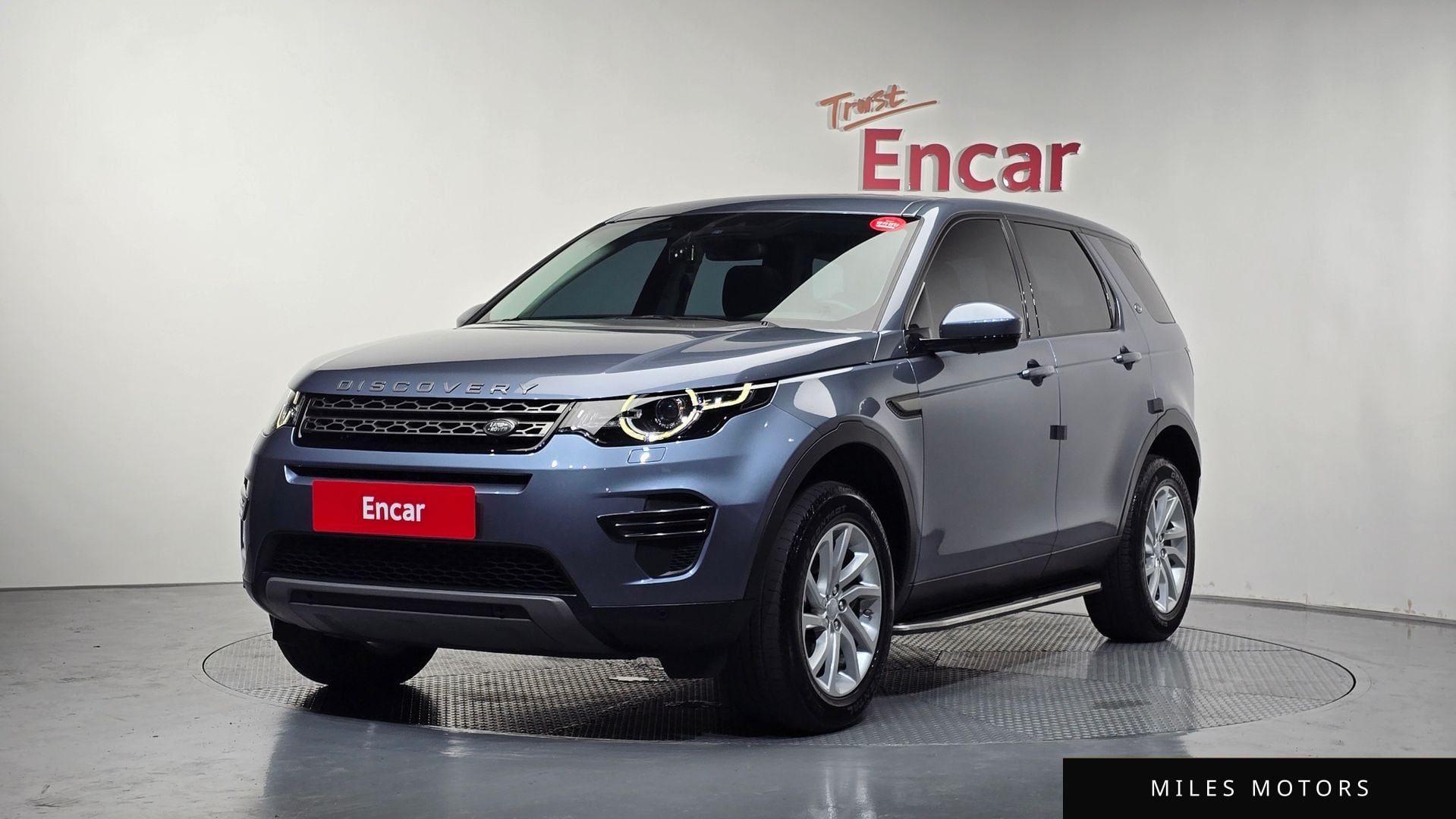 Land Rover Discovery Sport 2018 — фото 1 из 12