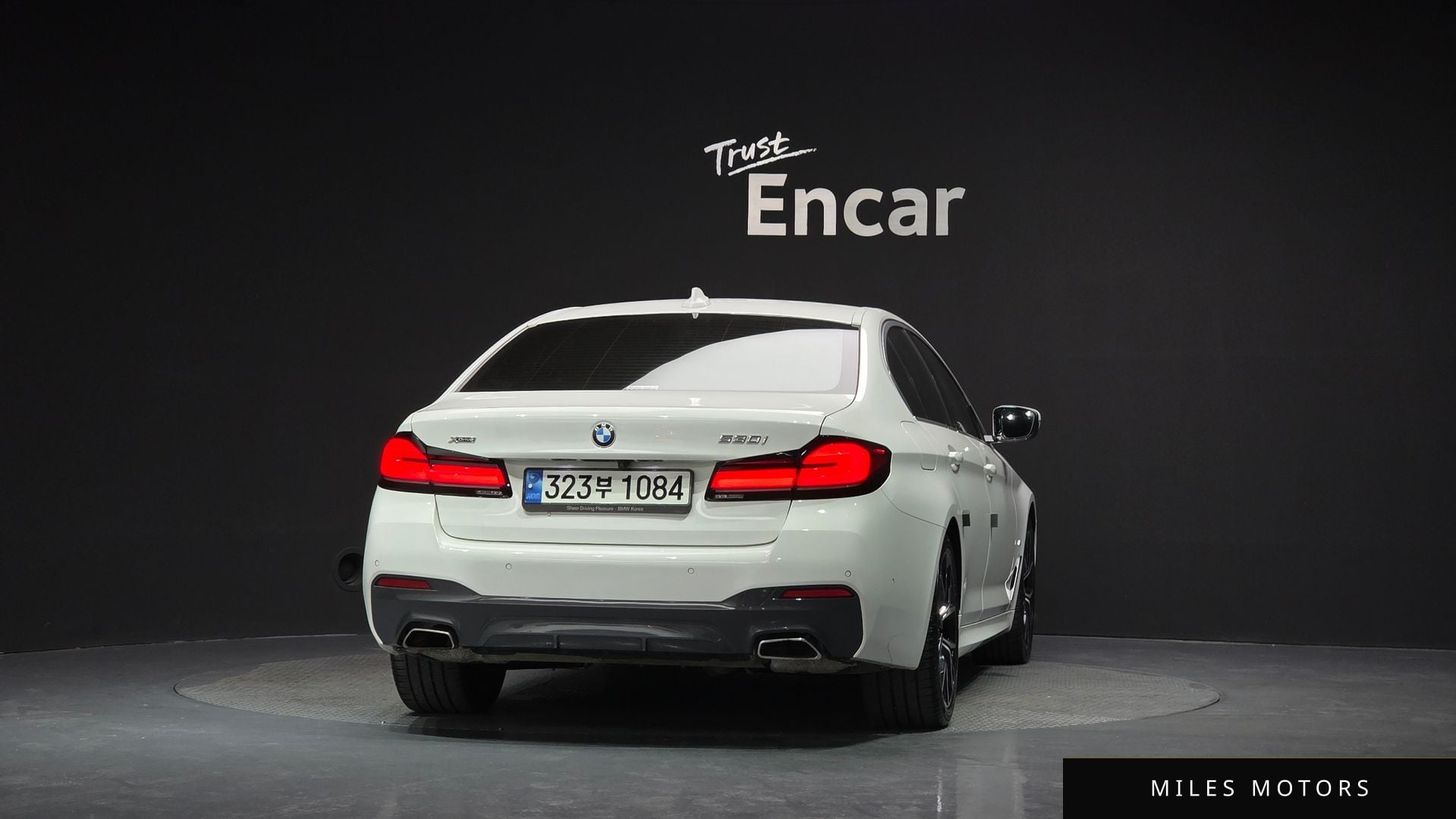 BMW 5 Series (G30) 2022 — миниатюра 4