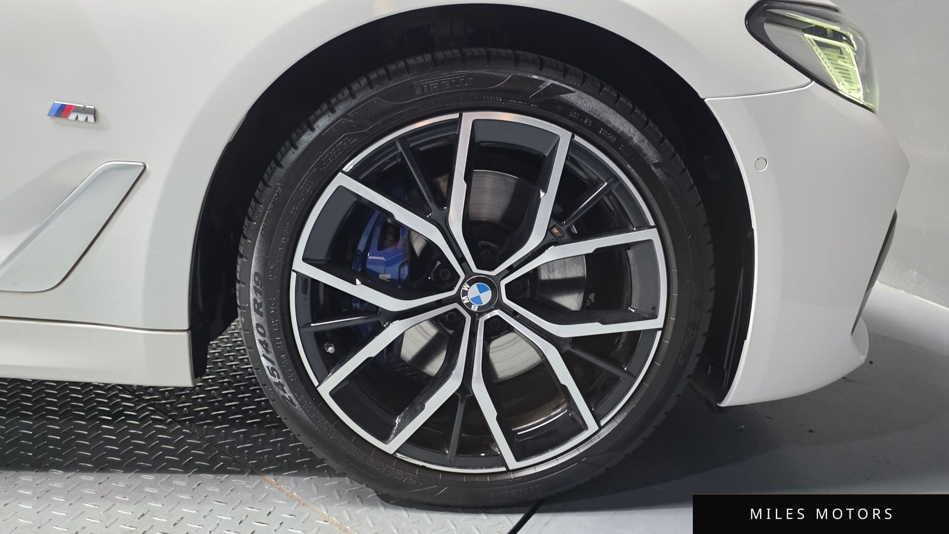 BMW 5 Series (G30) 2022 — миниатюра 7