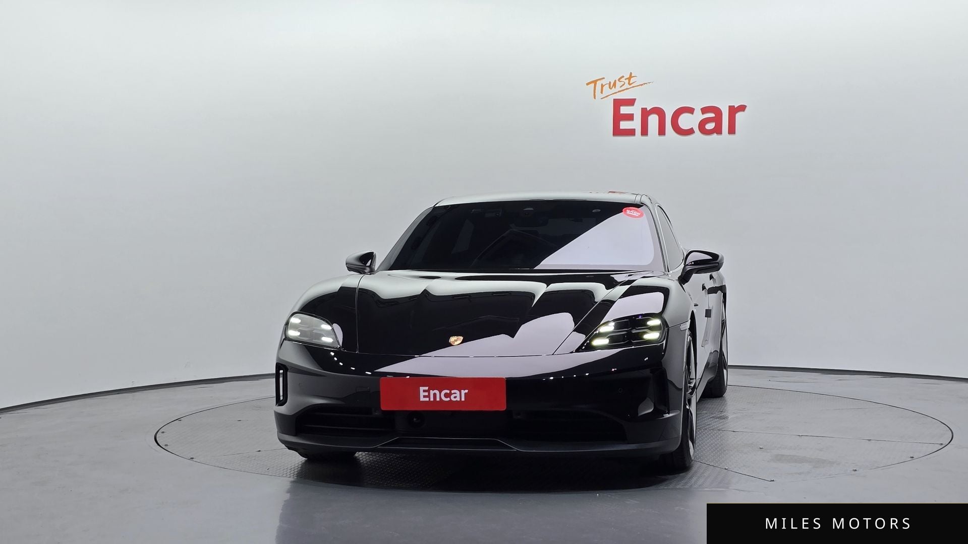 Porsche Taycan 2025 — миниатюра 3