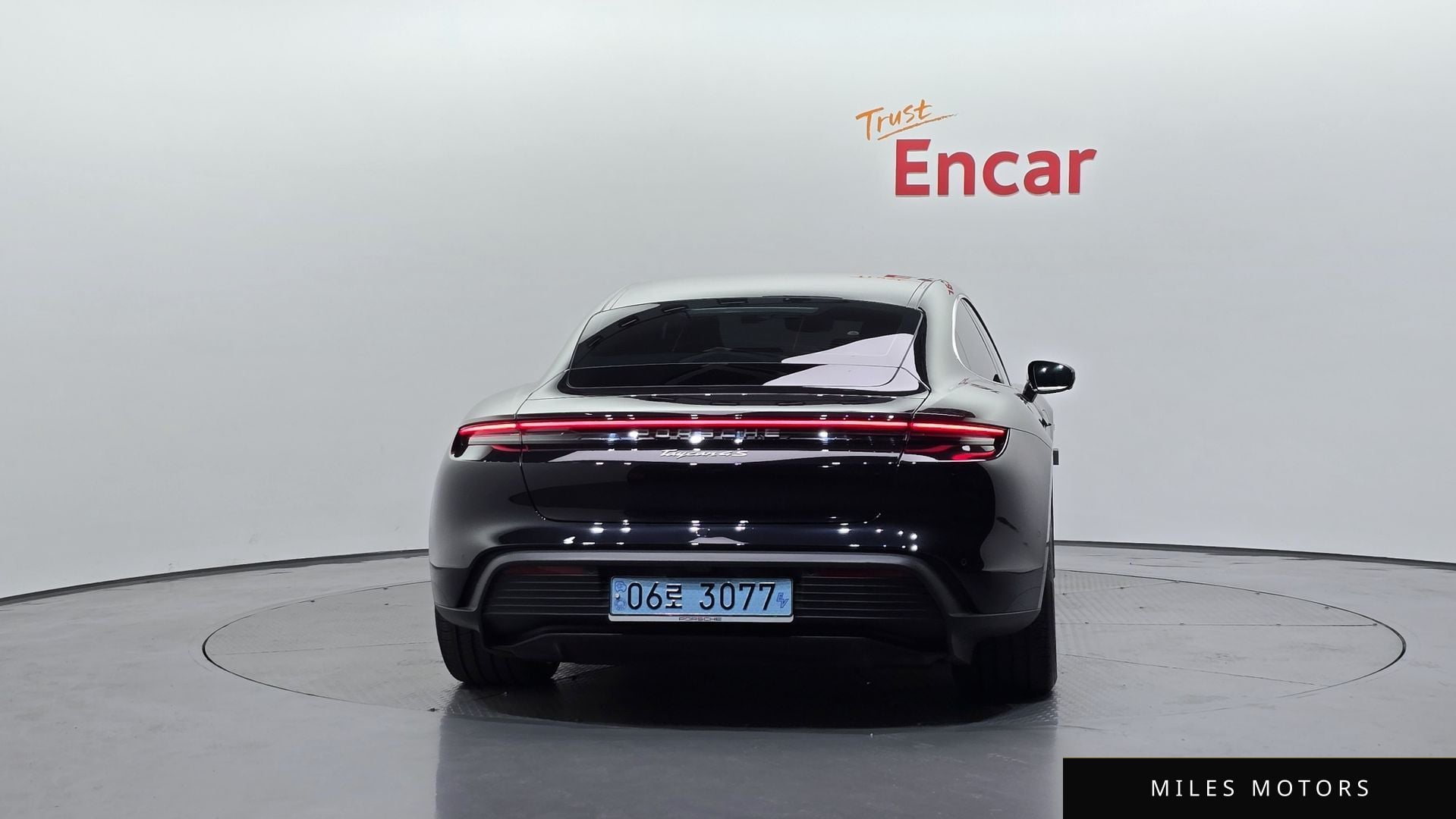 Porsche Taycan 2025 — миниатюра 4