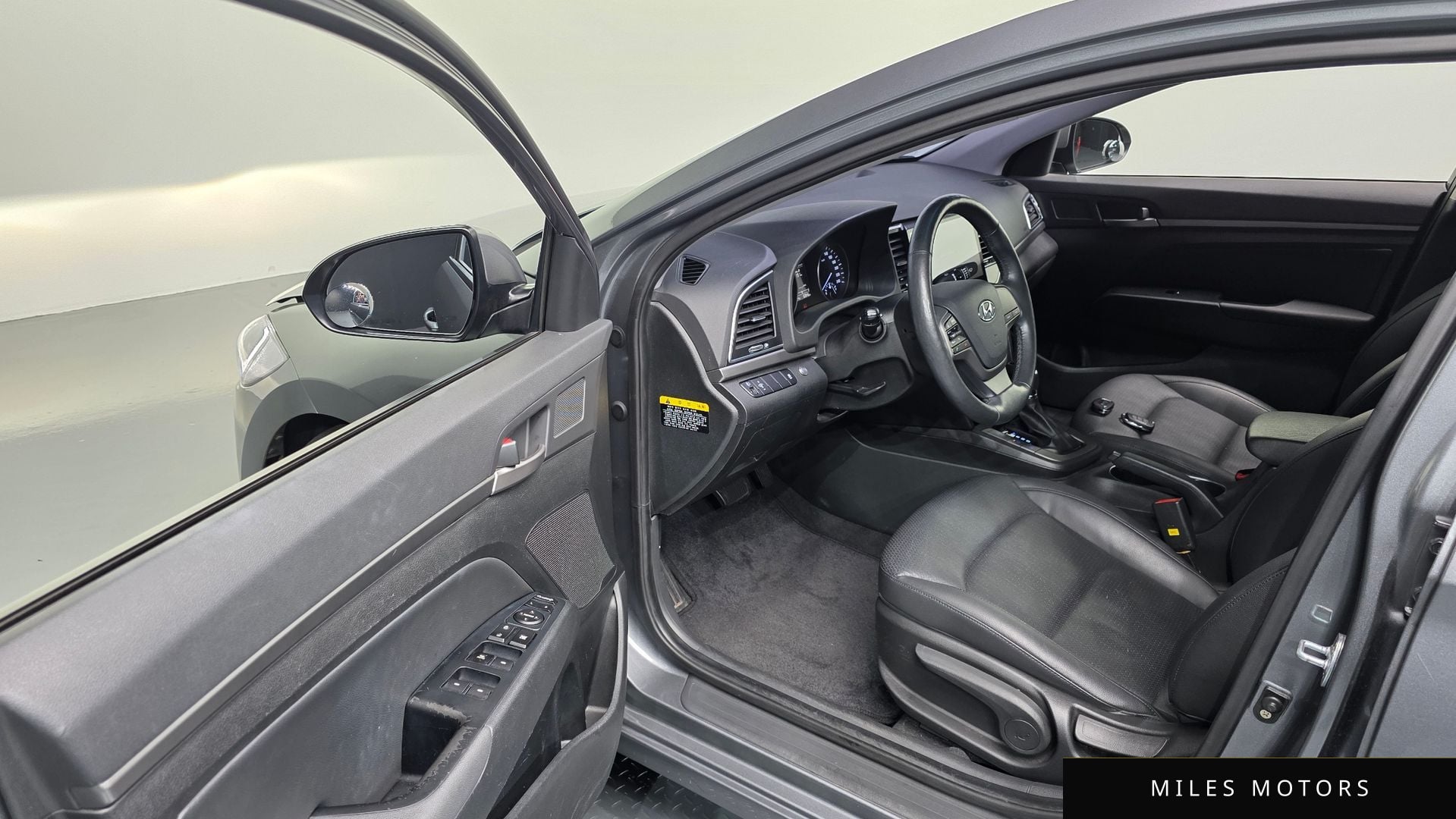 Hyundai AVANTE 2016 — миниатюра 12