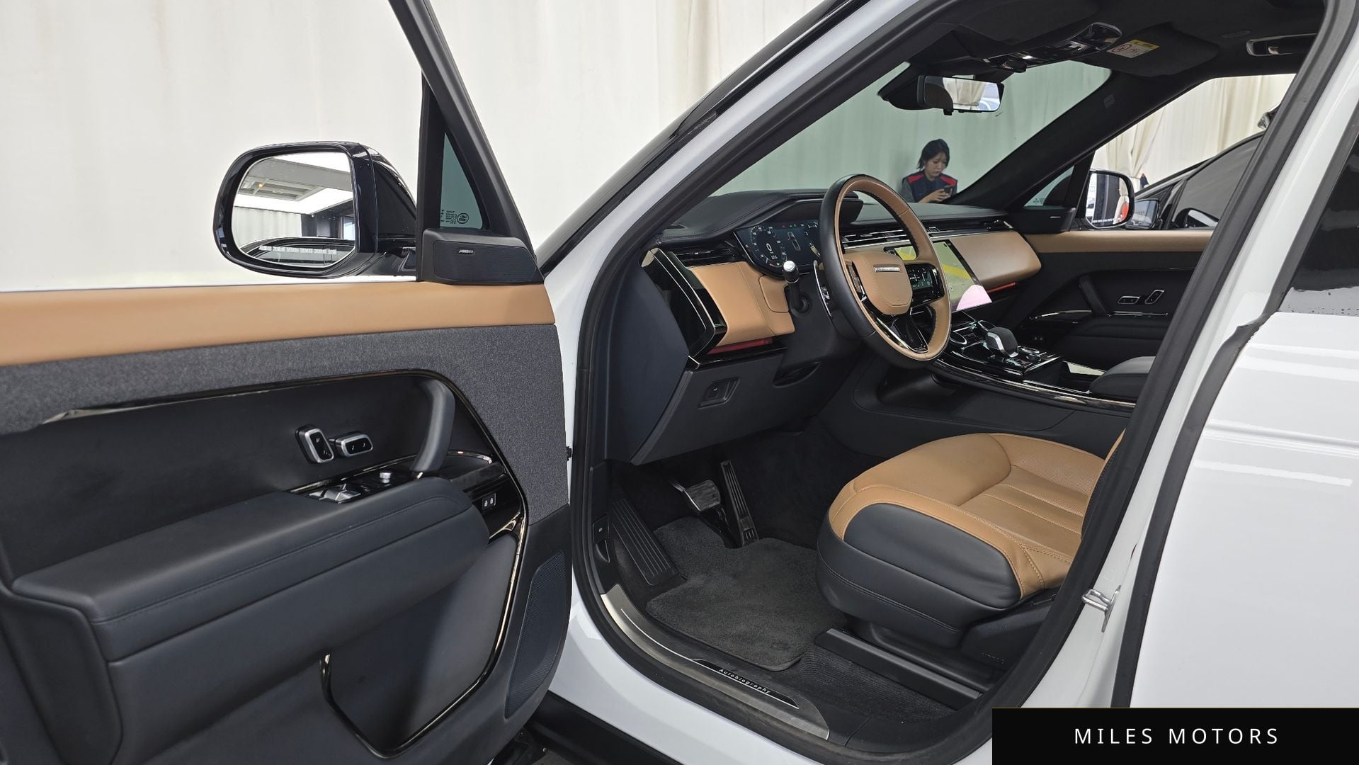 Land Rover Range Rover Sport 2023 — миниатюра 10