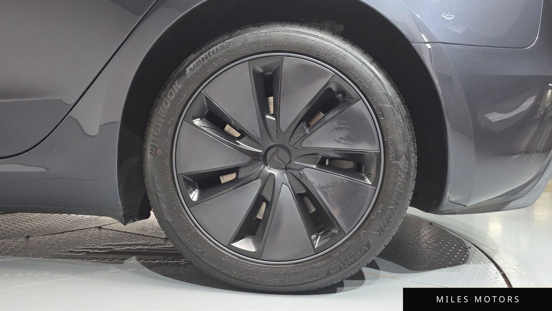 Tesla Model 3 2025 — миниатюра 6