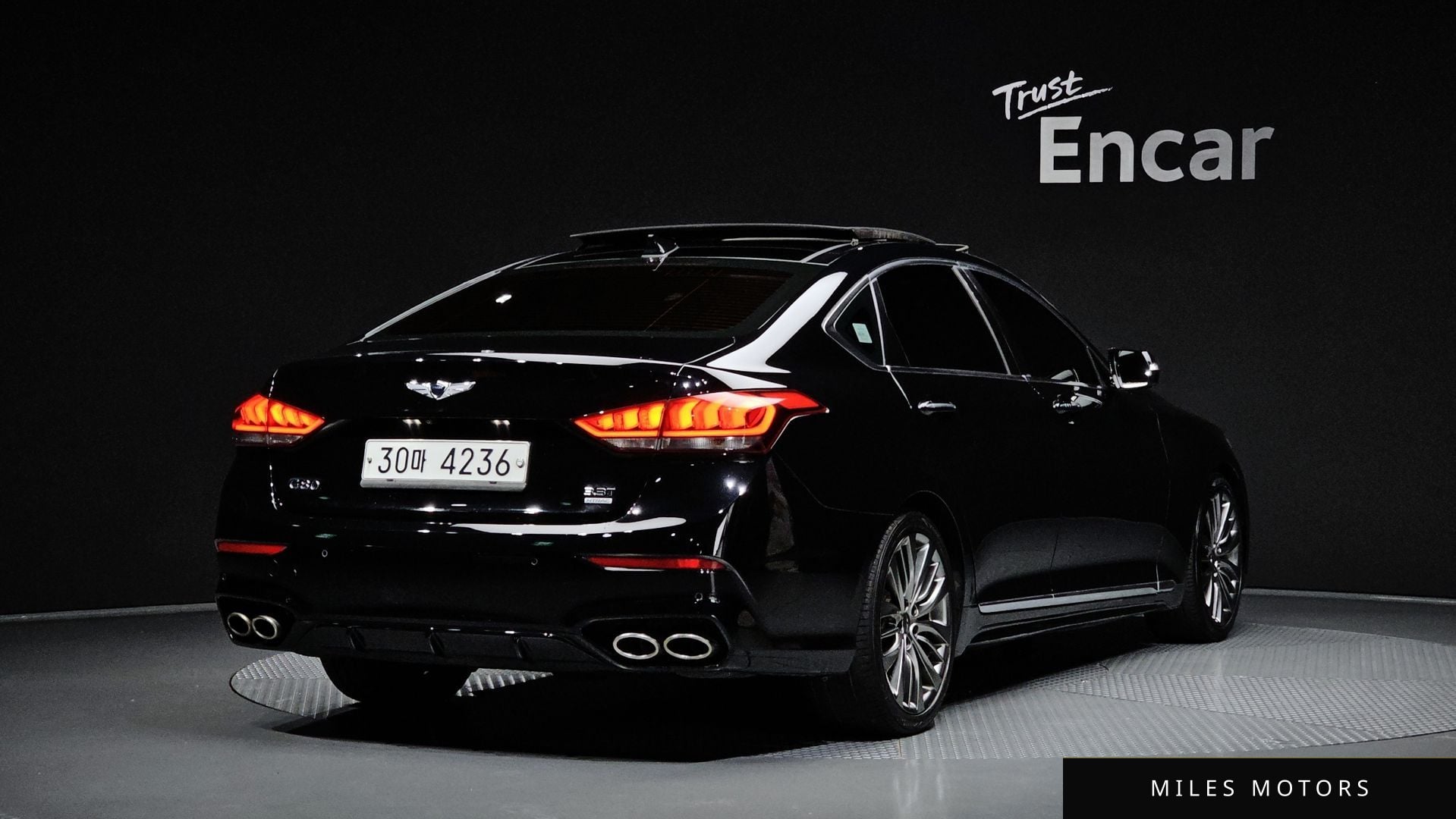 Hyundai Genesis 2014 — миниатюра 2