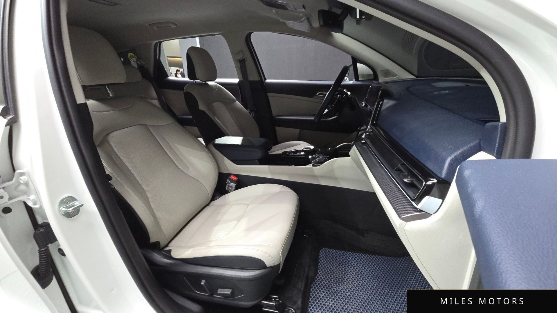 Kia Sportage 2022 — миниатюра 11