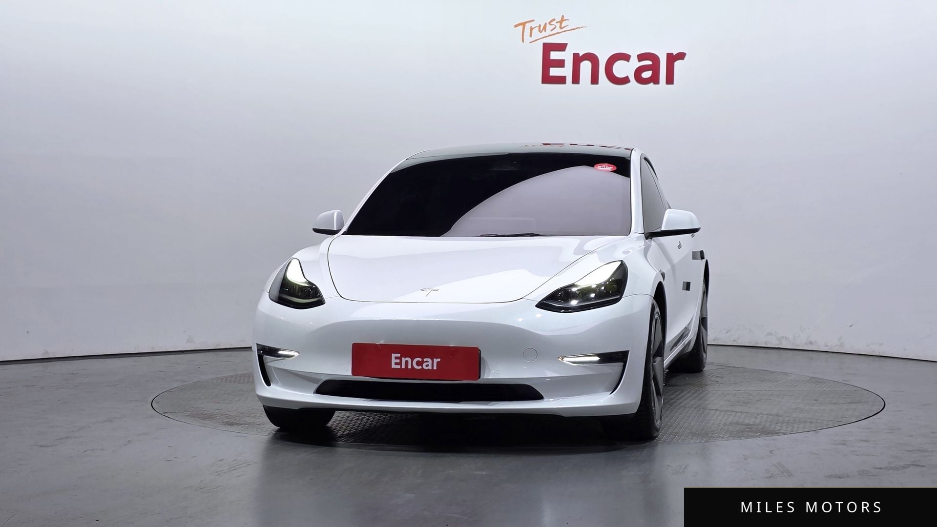 Tesla Model 3 2022 — миниатюра 3