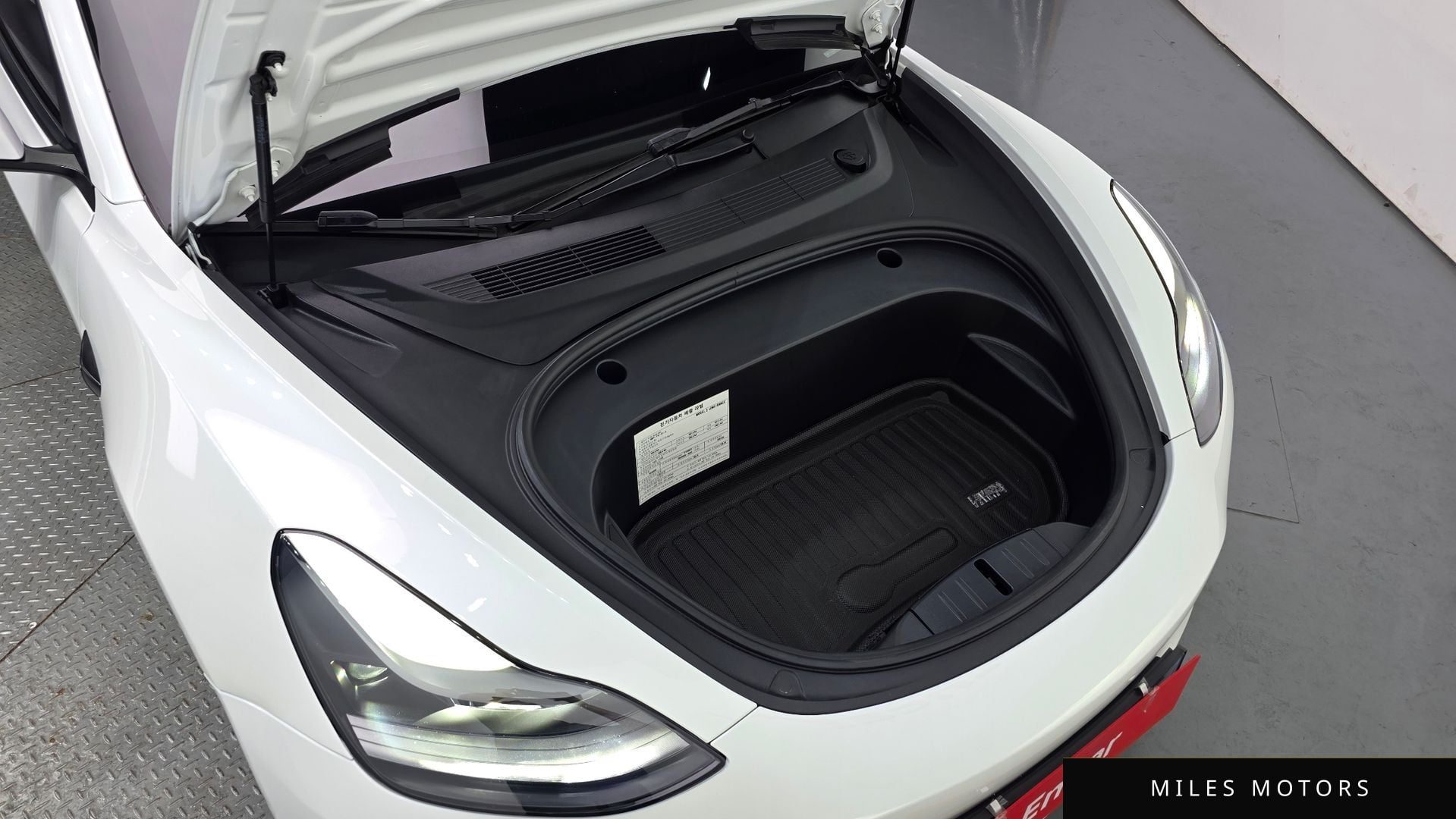 Tesla Model 3 2022 — миниатюра 6