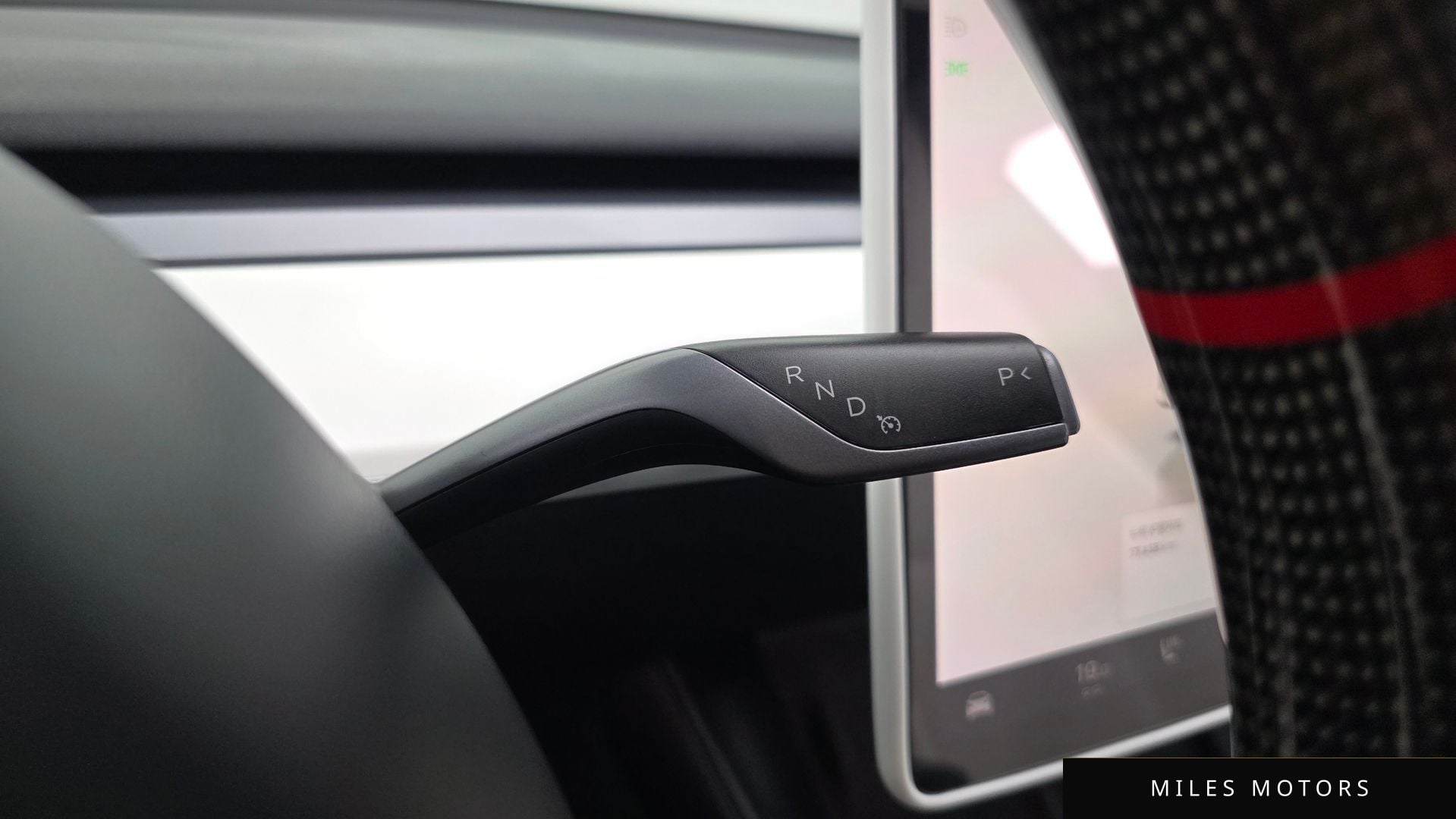 Tesla Model 3 2022 — миниатюра 12