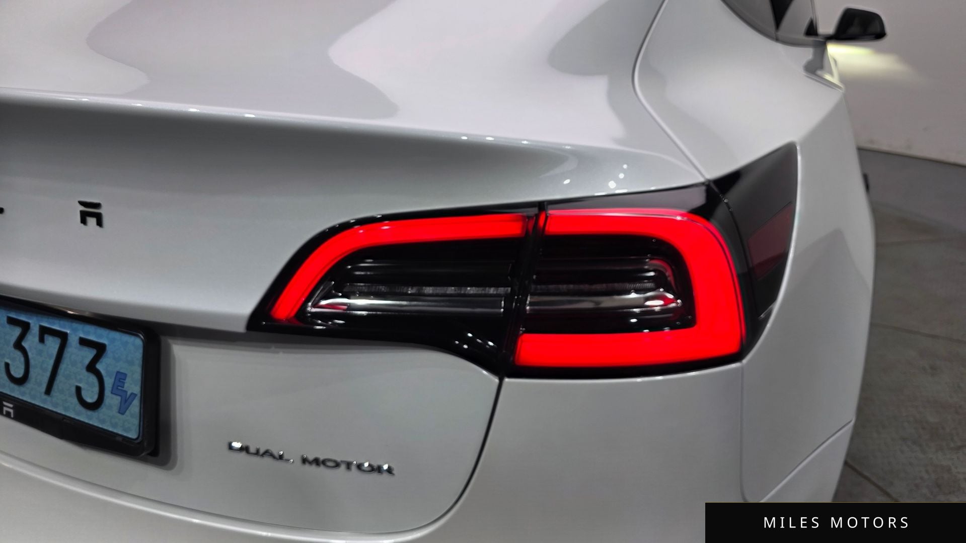 Tesla Model 3 2022 — миниатюра 9