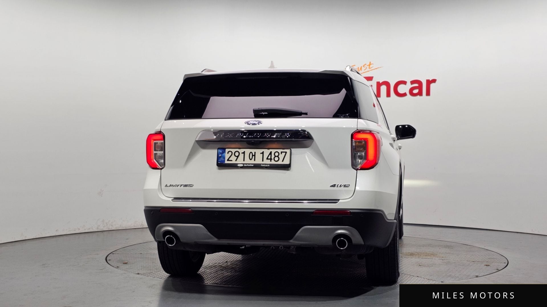 Ford Explorer 2023 — миниатюра 4