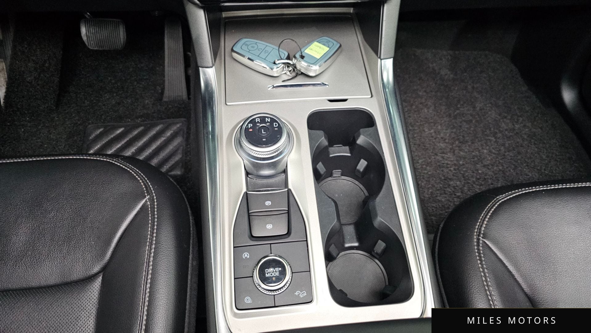 Ford Explorer 2023 — миниатюра 12