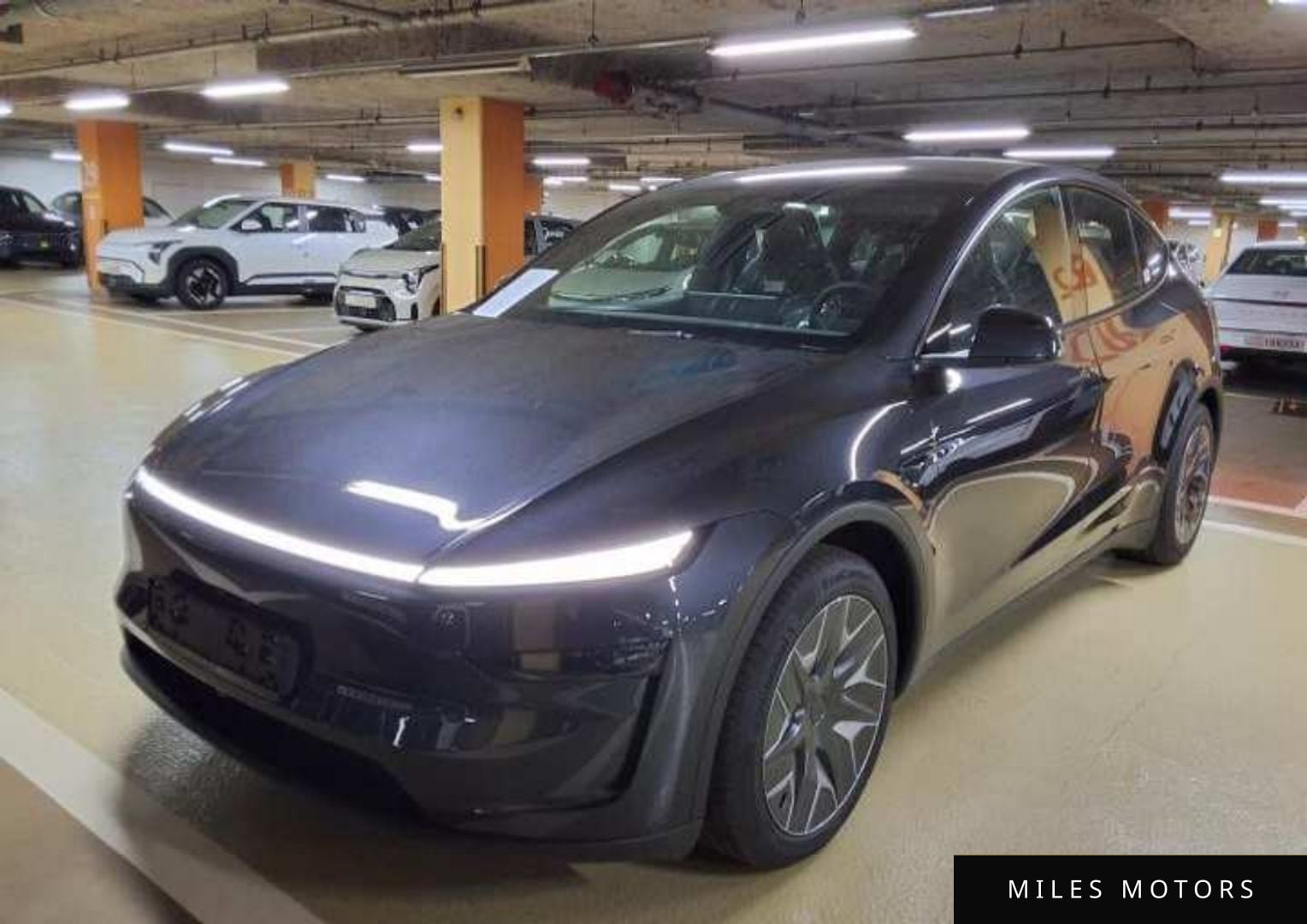 Tesla Model Y 2026 — миниатюра 2