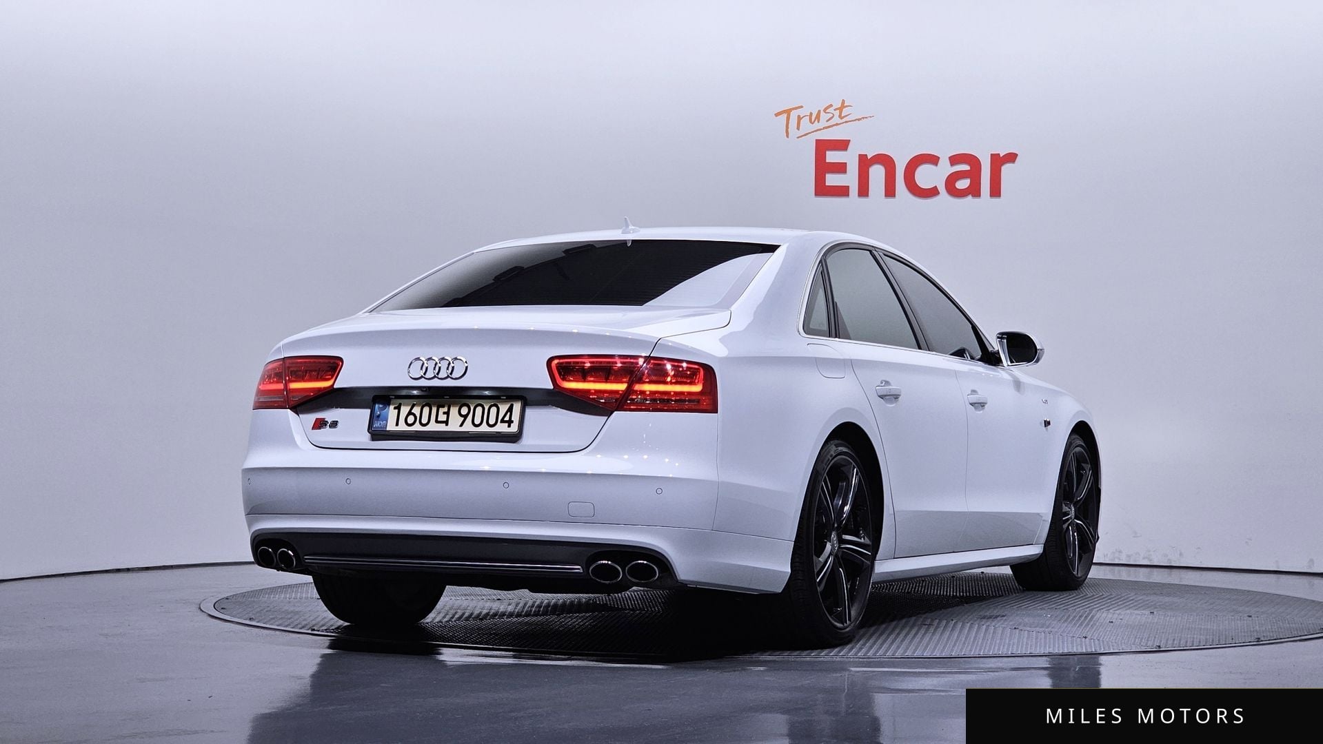 Audi S8 2014 — миниатюра 2