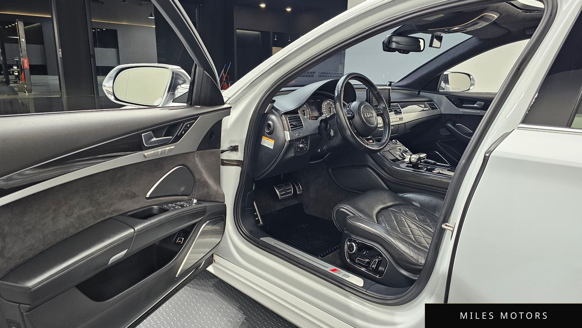 Audi S8 2014 — миниатюра 10