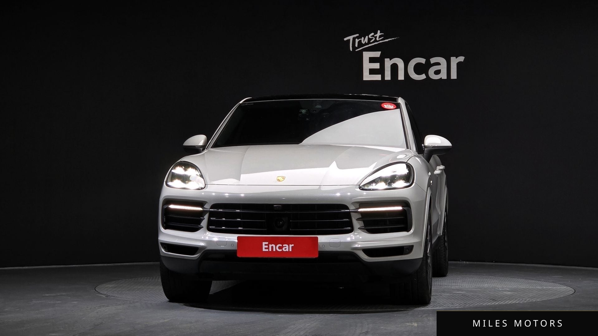 Porsche Cayenne 2021 — миниатюра 3