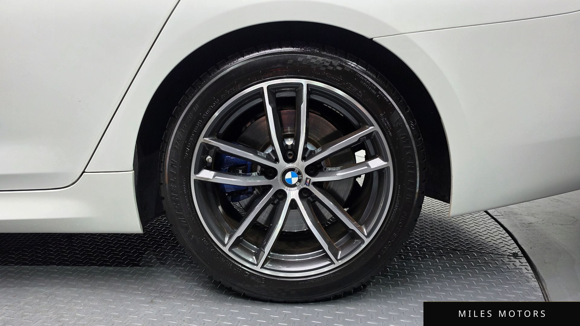 BMW 5 Series (G30) 2022 — миниатюра 6