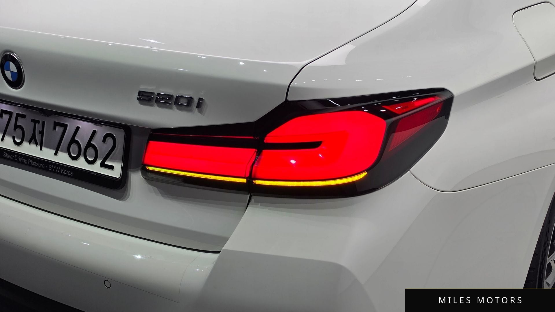 BMW 5 Series (G30) 2022 — миниатюра 8