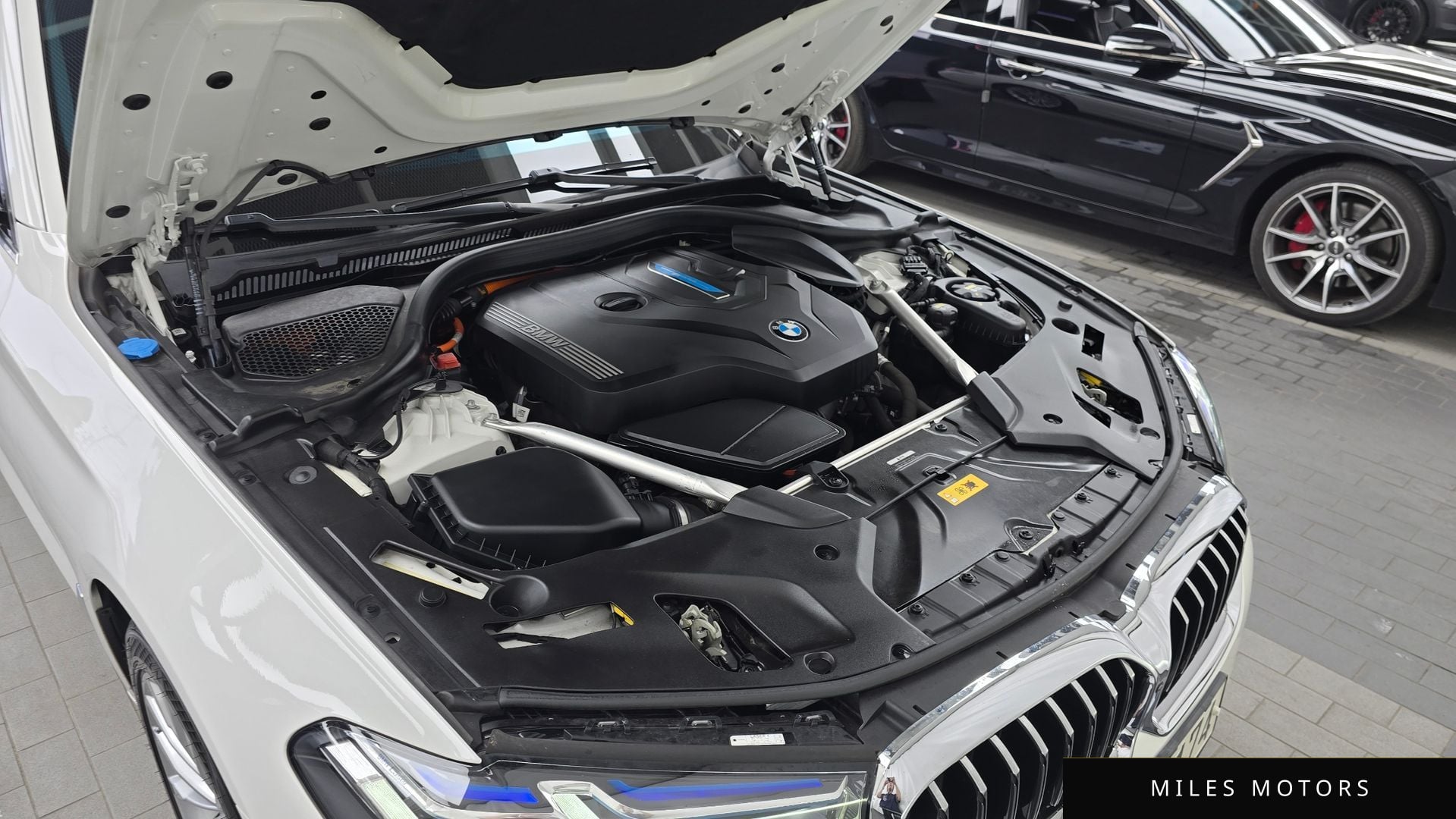 BMW 5 Series (G30) 2021 — миниатюра 6