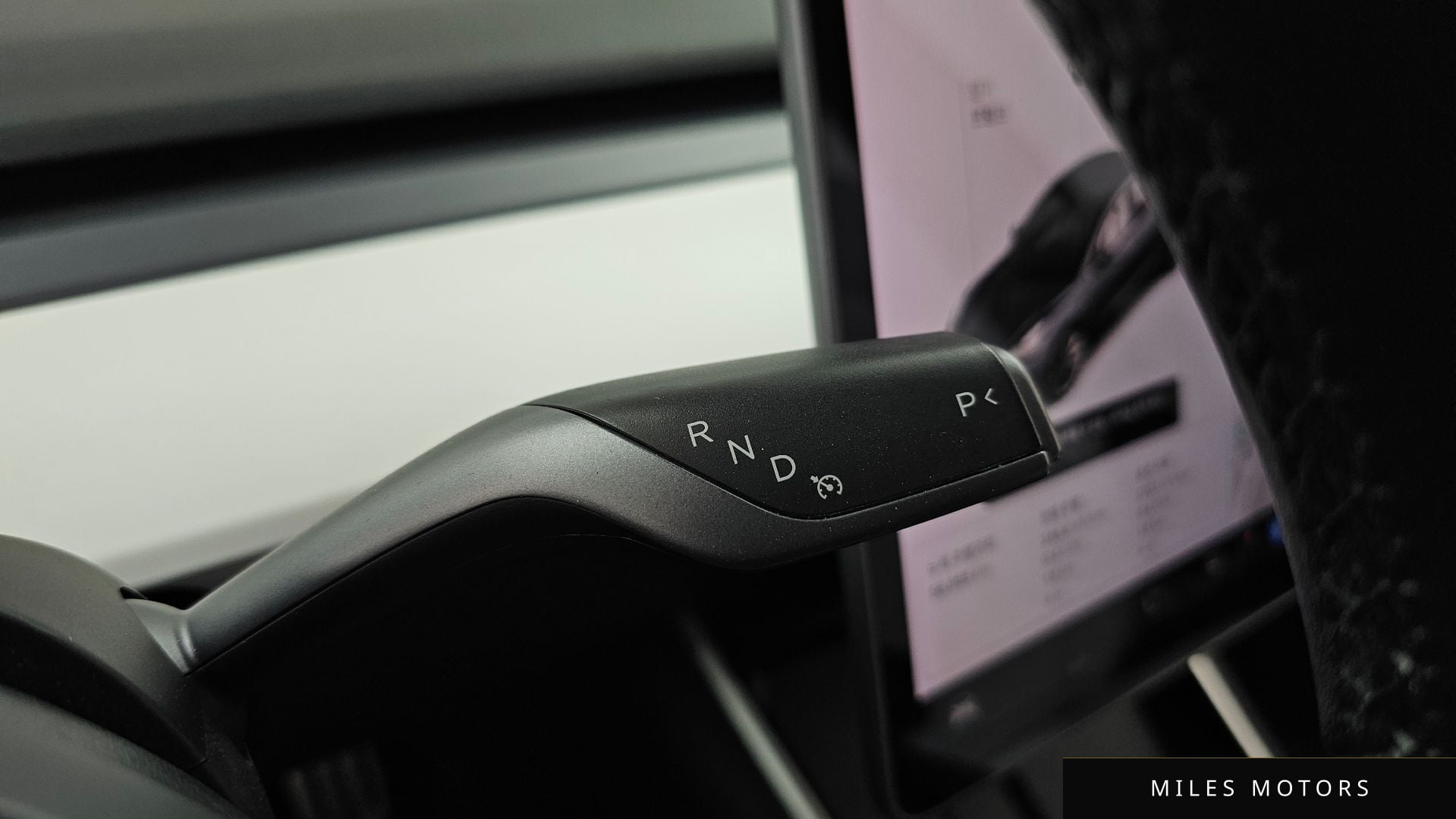 Tesla Model 3 2020 — миниатюра 12