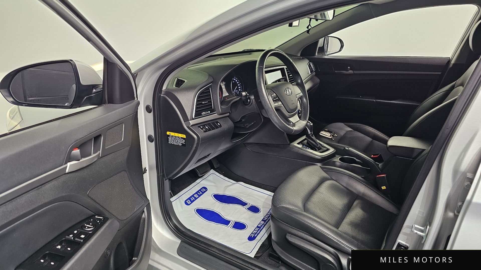 Hyundai AVANTE 2016 — миниатюра 10