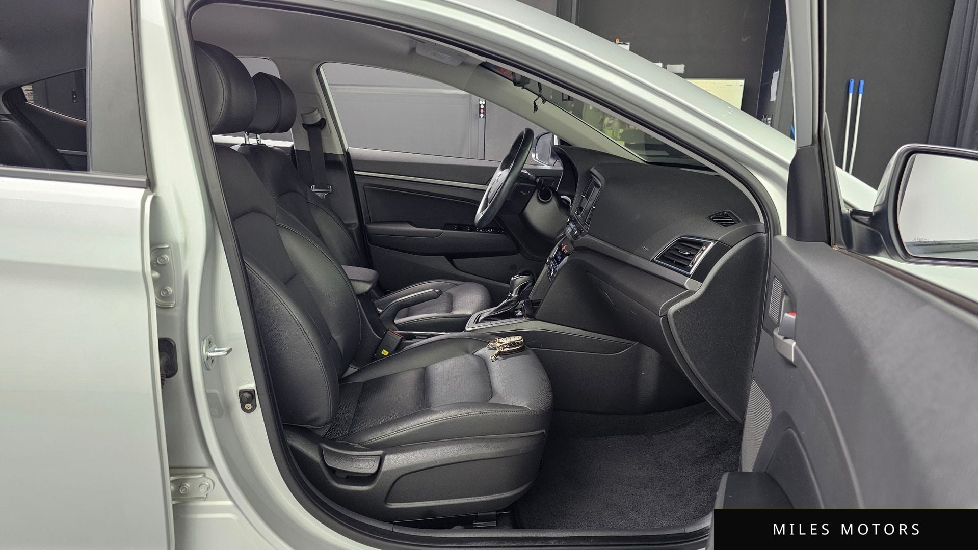 Hyundai AVANTE 2016 — миниатюра 12